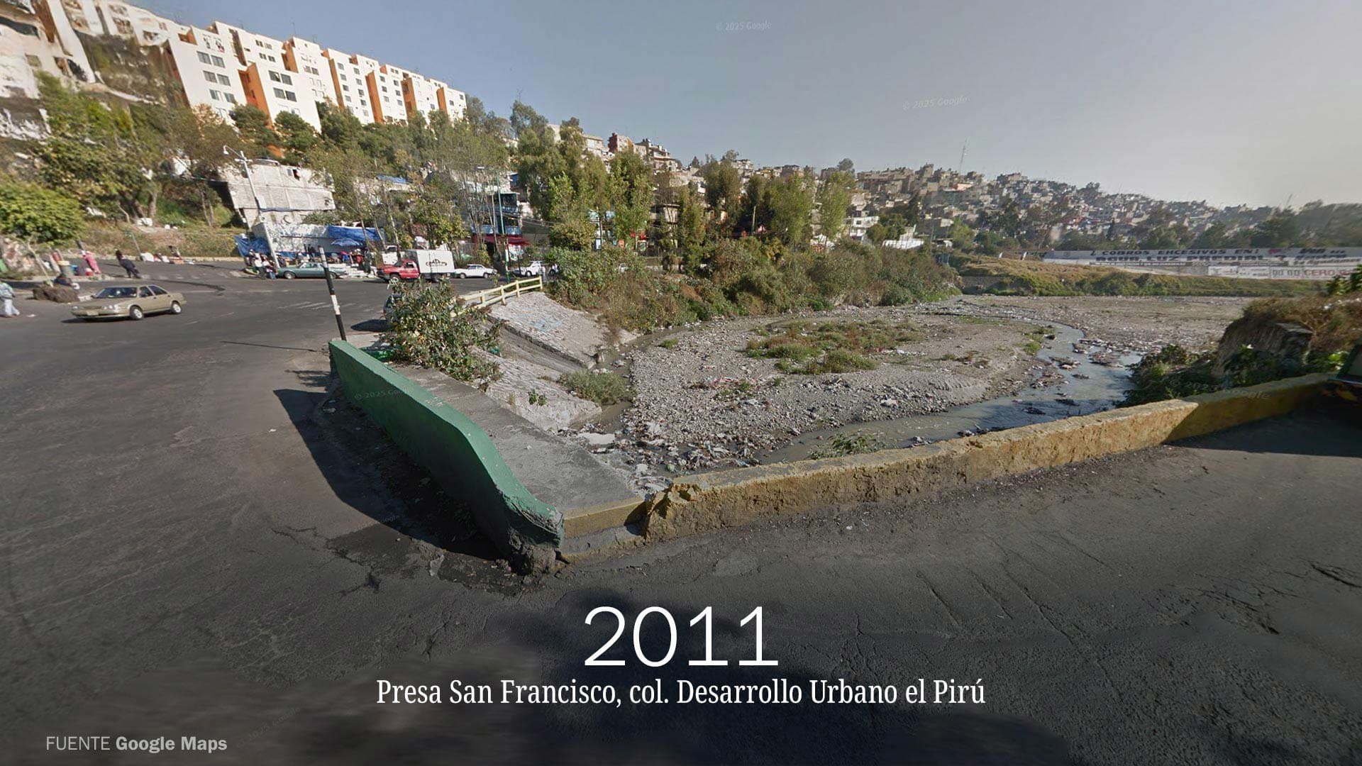 Imagen de Google Maps en la que se muestra un basurero clandestino en la Presa San Francisco en la Ciudad de México en 2011
