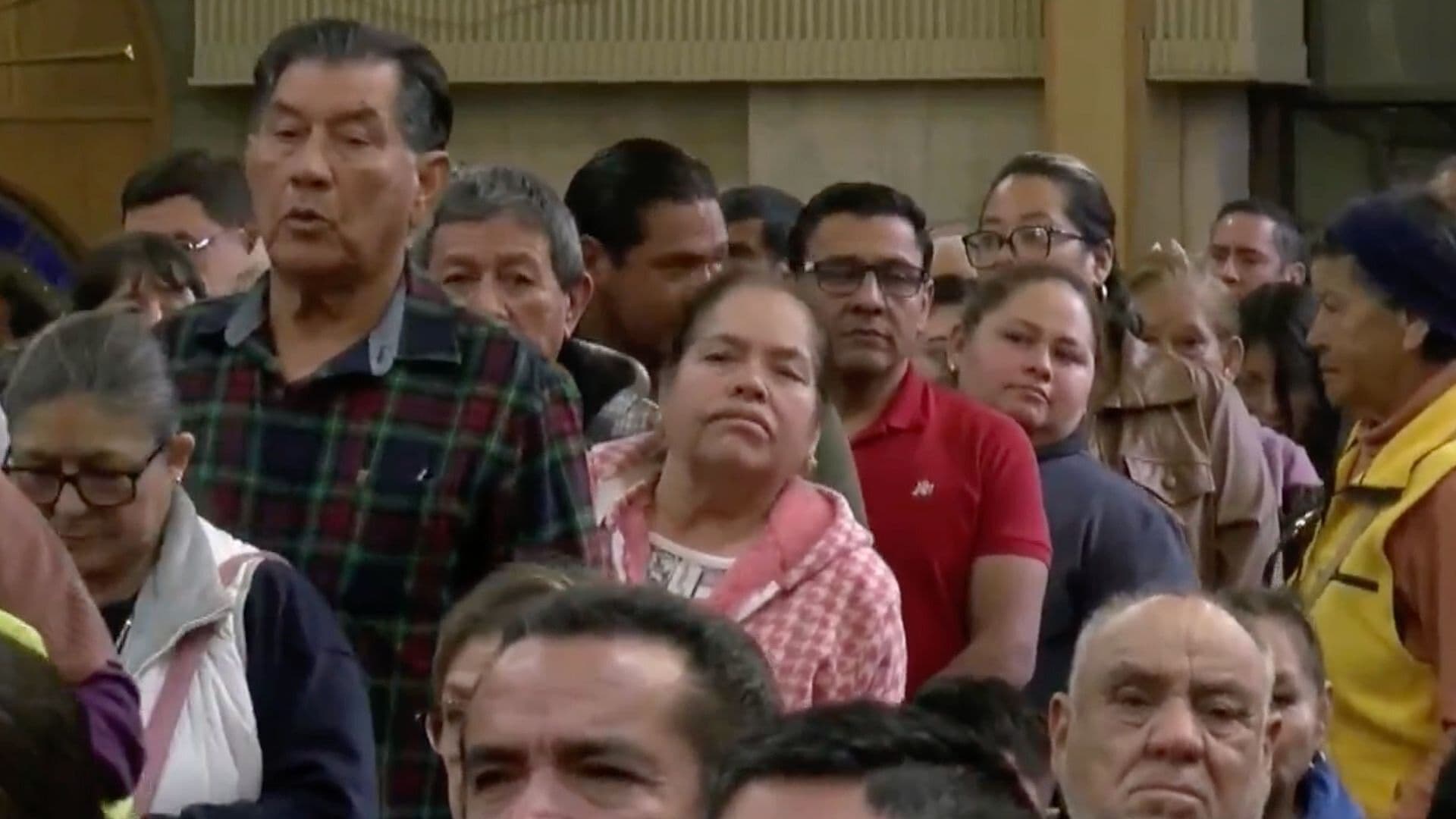 Miércoles de Ceniza 2026 en Cd. Juárez: Feligreses Inician la Cuaresma