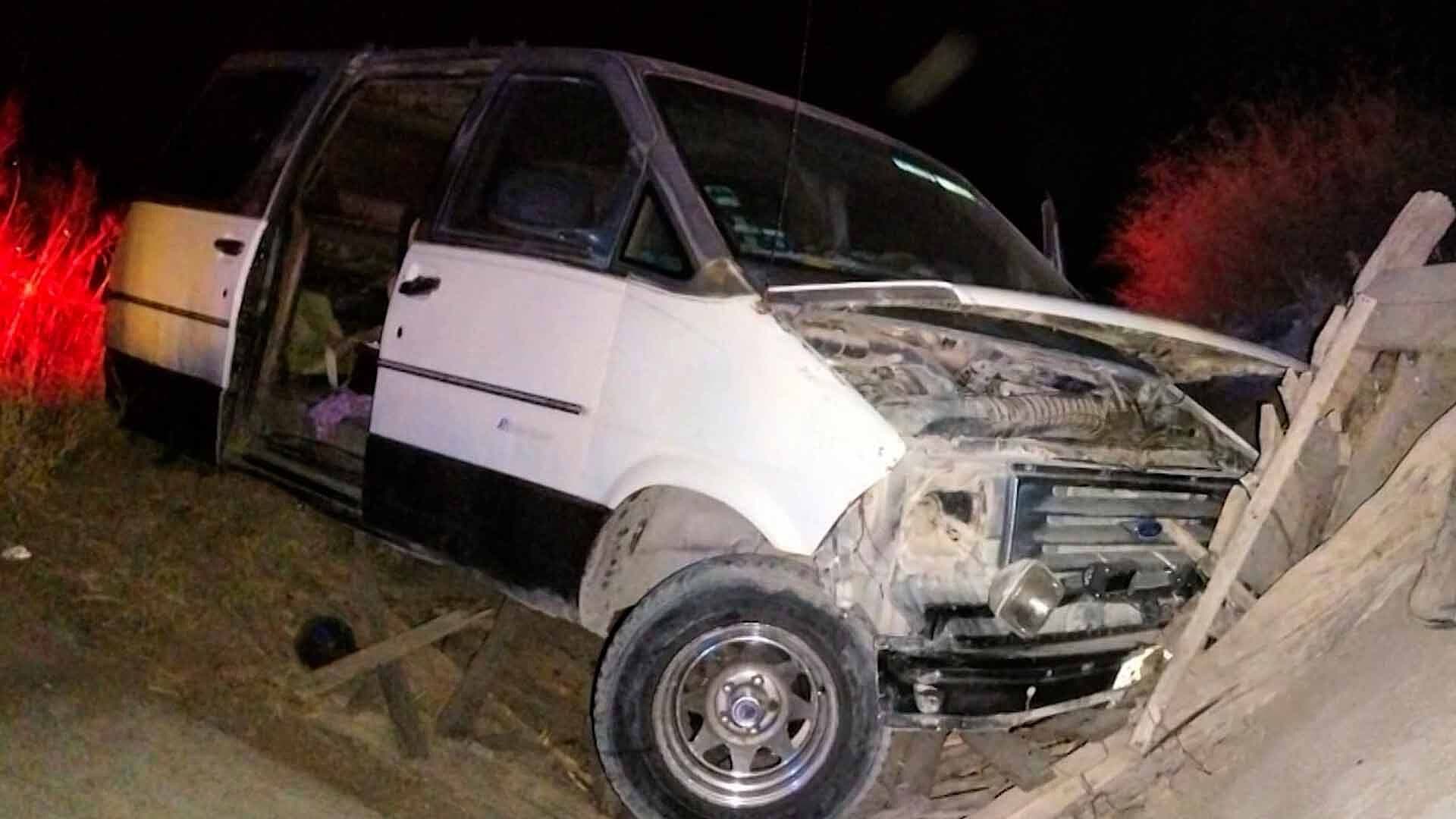 Familia Resulta Lesionada Luego de Chocar Contra Camioneta en San Pedro