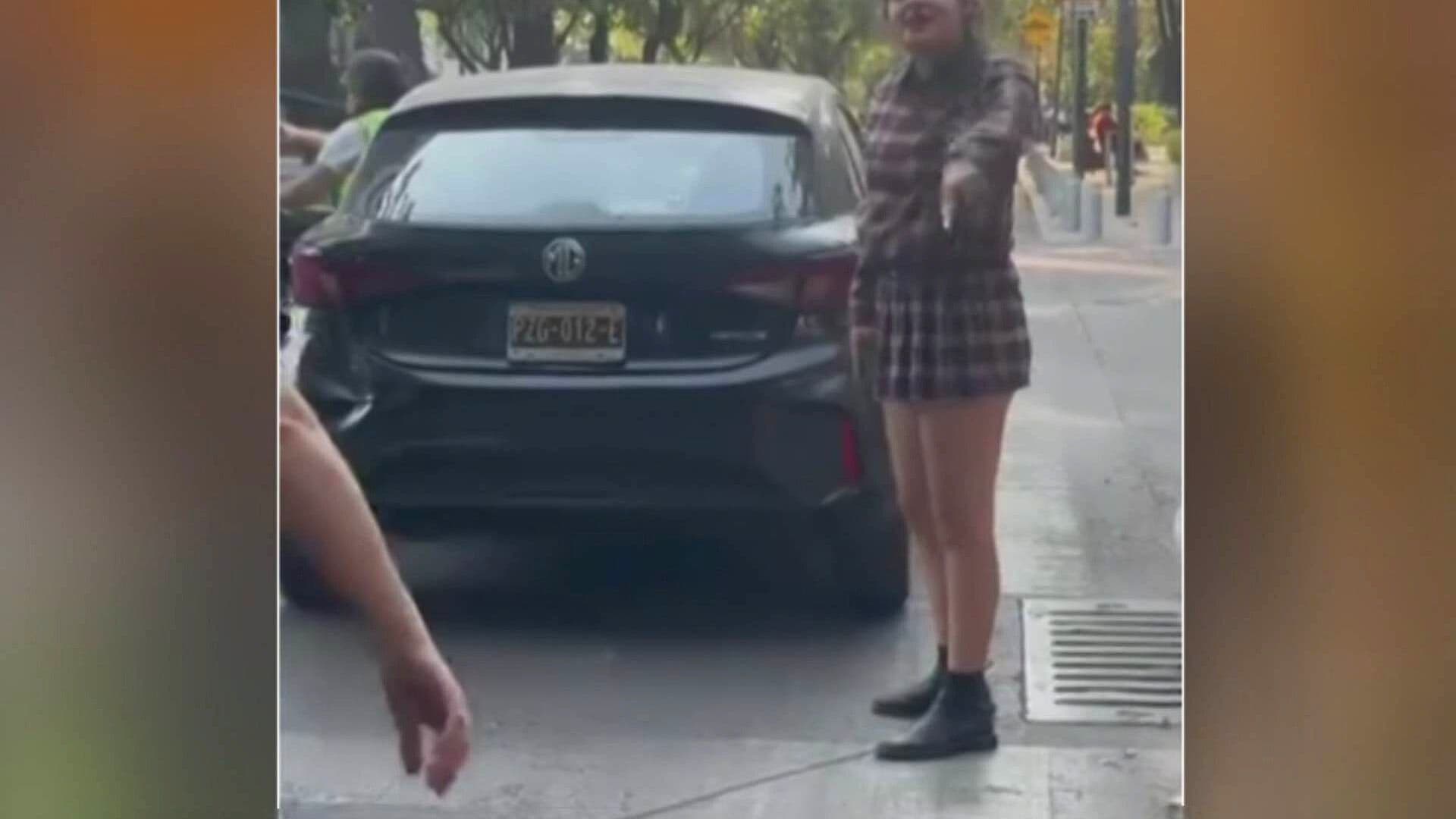 "Me Empieza a Masticar la Mano"; Ciclista Agredida por "Lady Naucalpan" Presenta Denuncia por Incidente en Polanco, CDMX