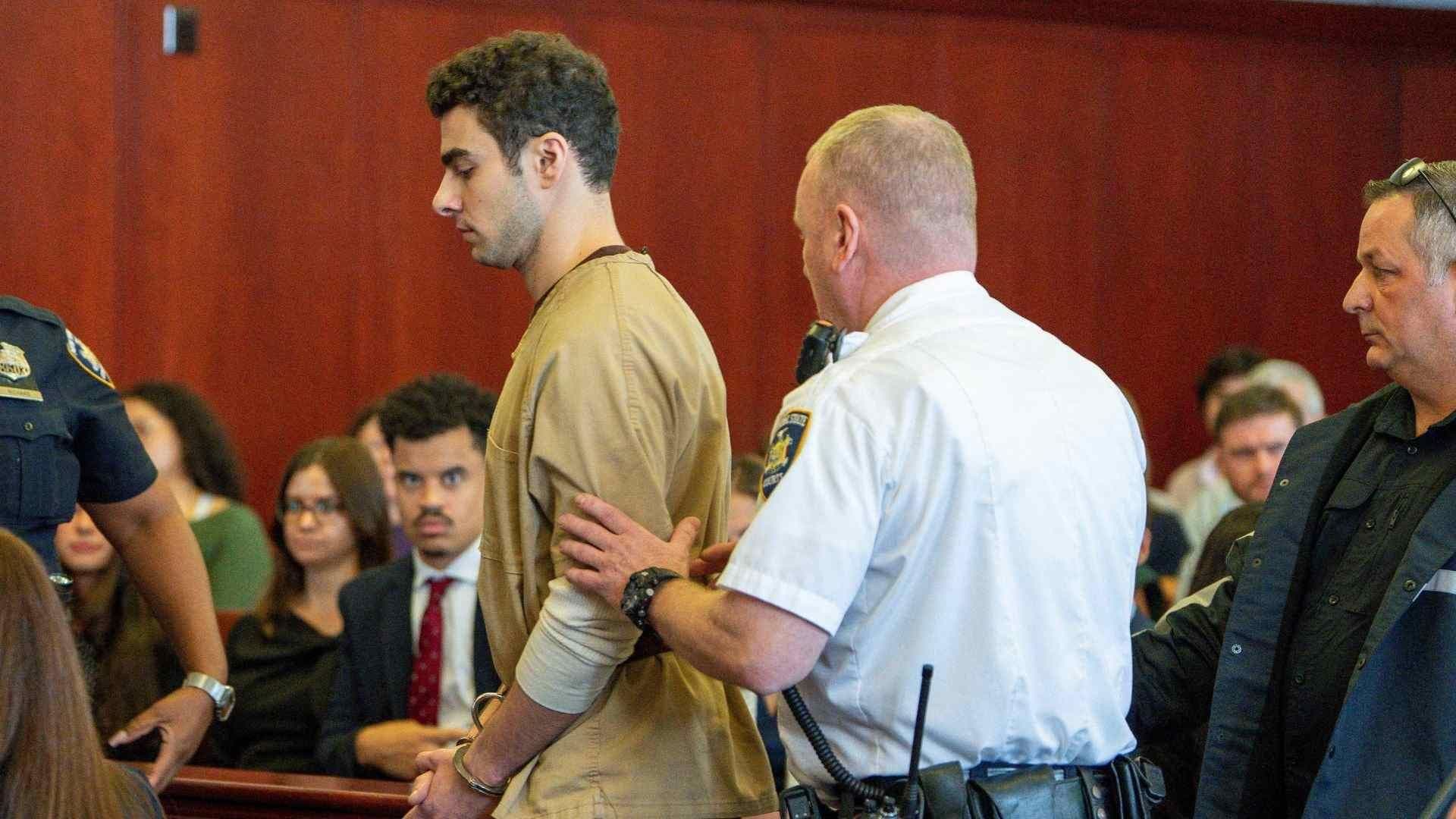 ¿Qué Pasó en el Juicio de Luigi Mangione, Acusado por Asesinato de Brian Thompson?