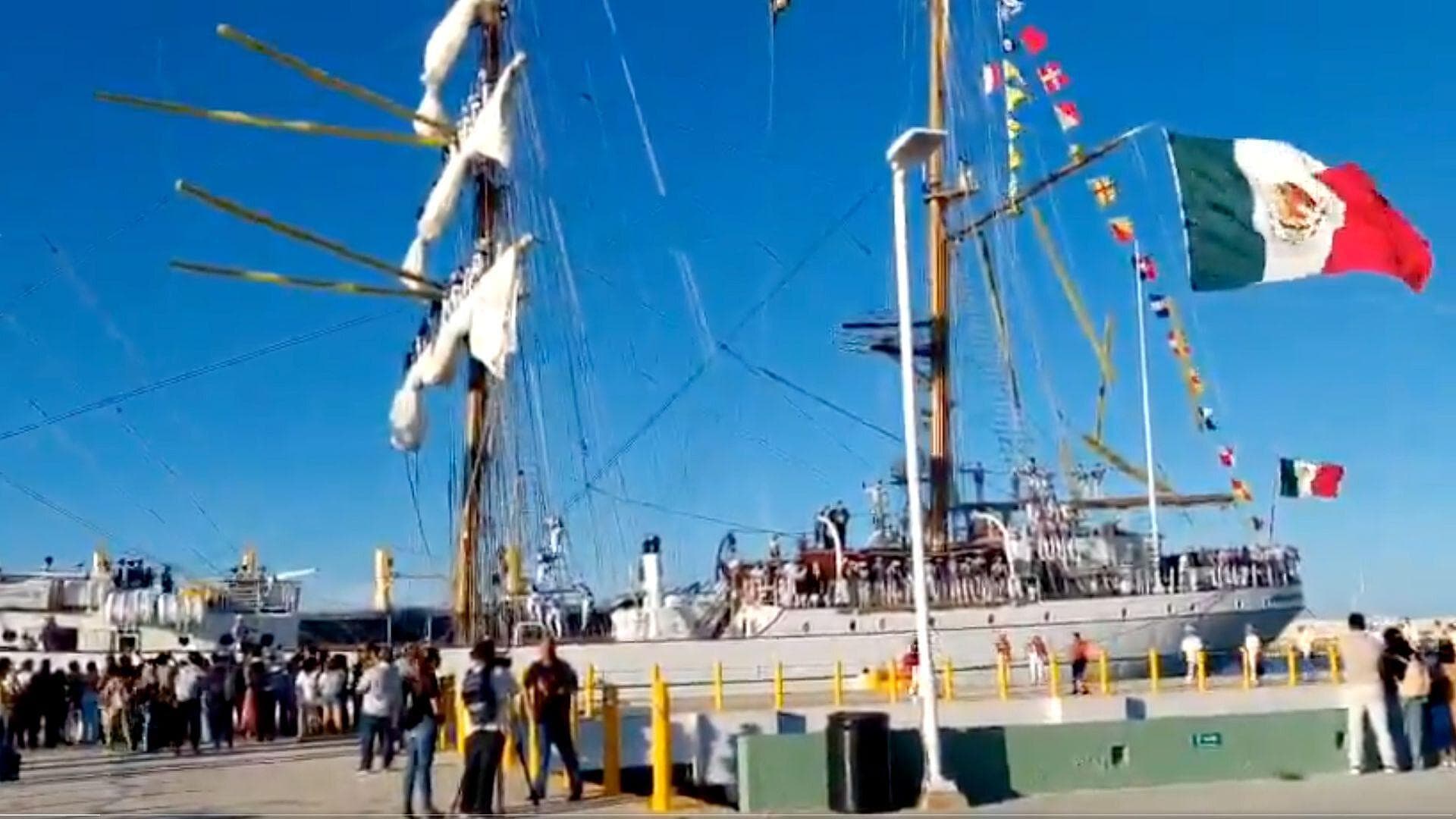 Buque Escuela Cuauhtémoc Llega al Puerto de Progreso en Yucatán