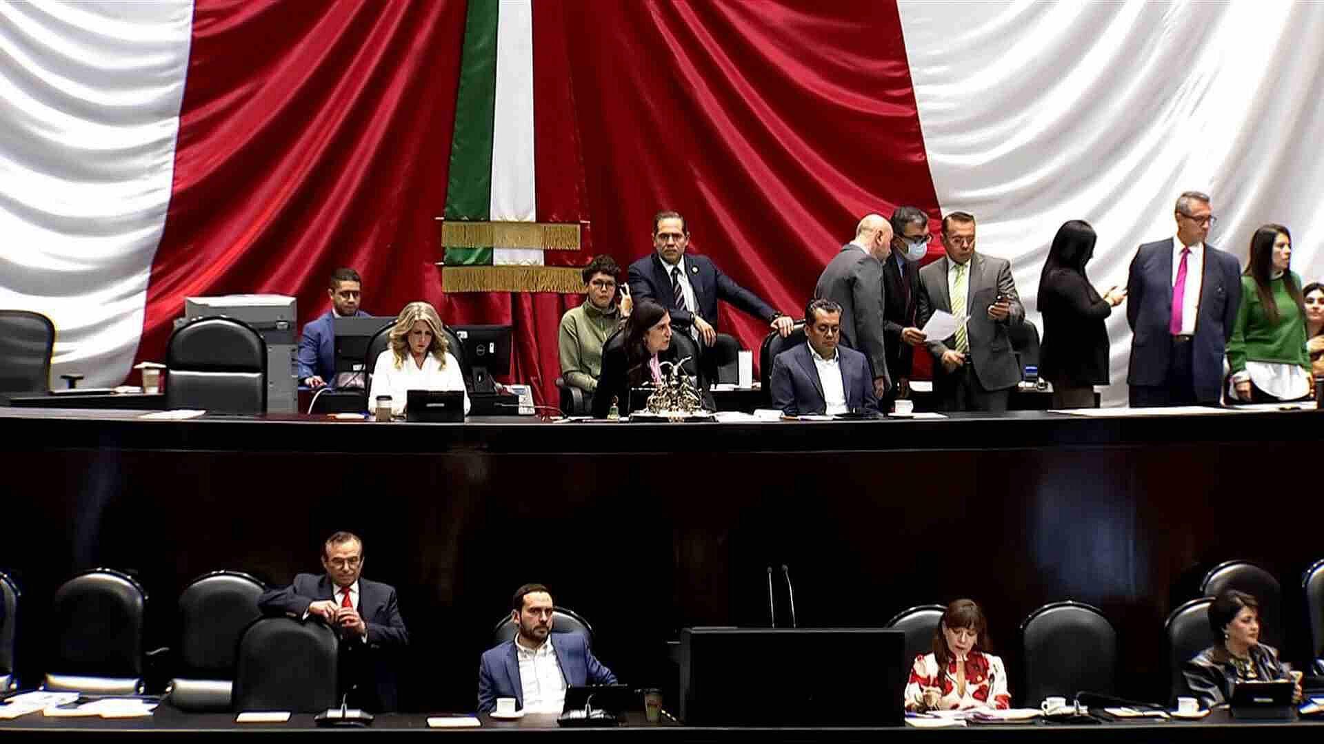 Cámara de Diputados Revisará Acusación de Acoso contra Cuauhtémoc Blanco