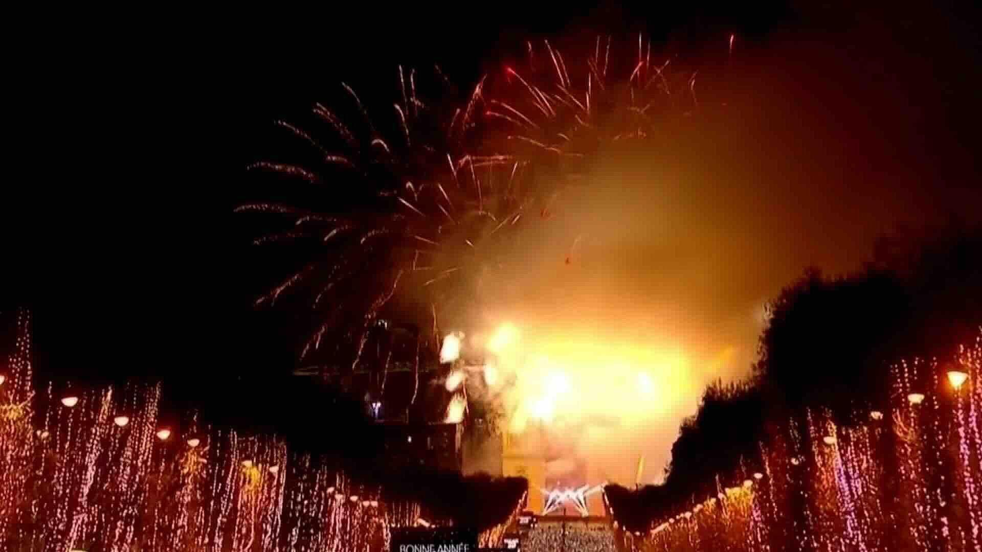 Así Llega el Año Nuevo a París: Miles Celebran en Campos Elíseos y Torre Eiffel