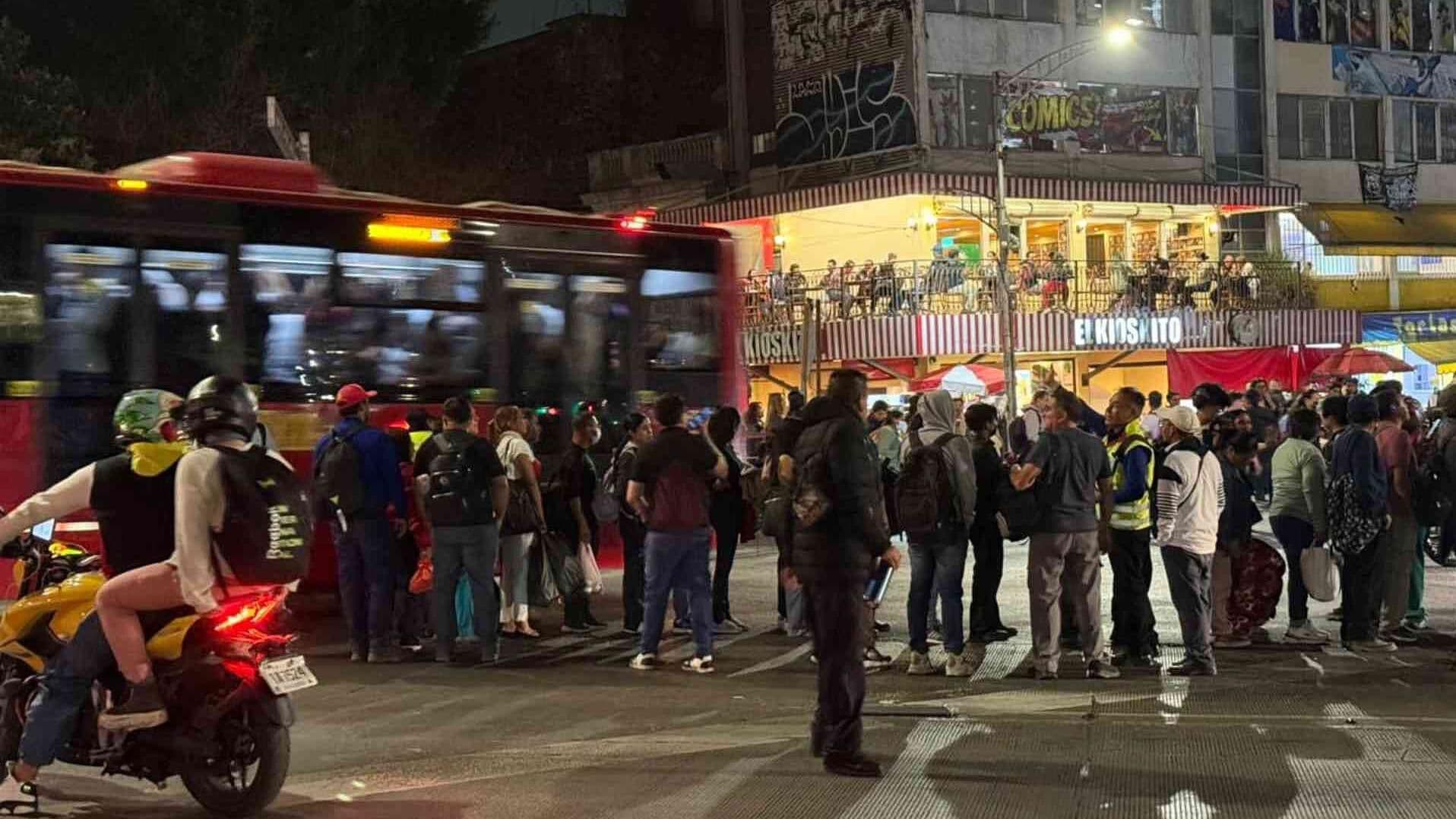 "Está Horrible": Usuarios Padecen el Caos por Fallas de la Línea 3 del Metro CDMX