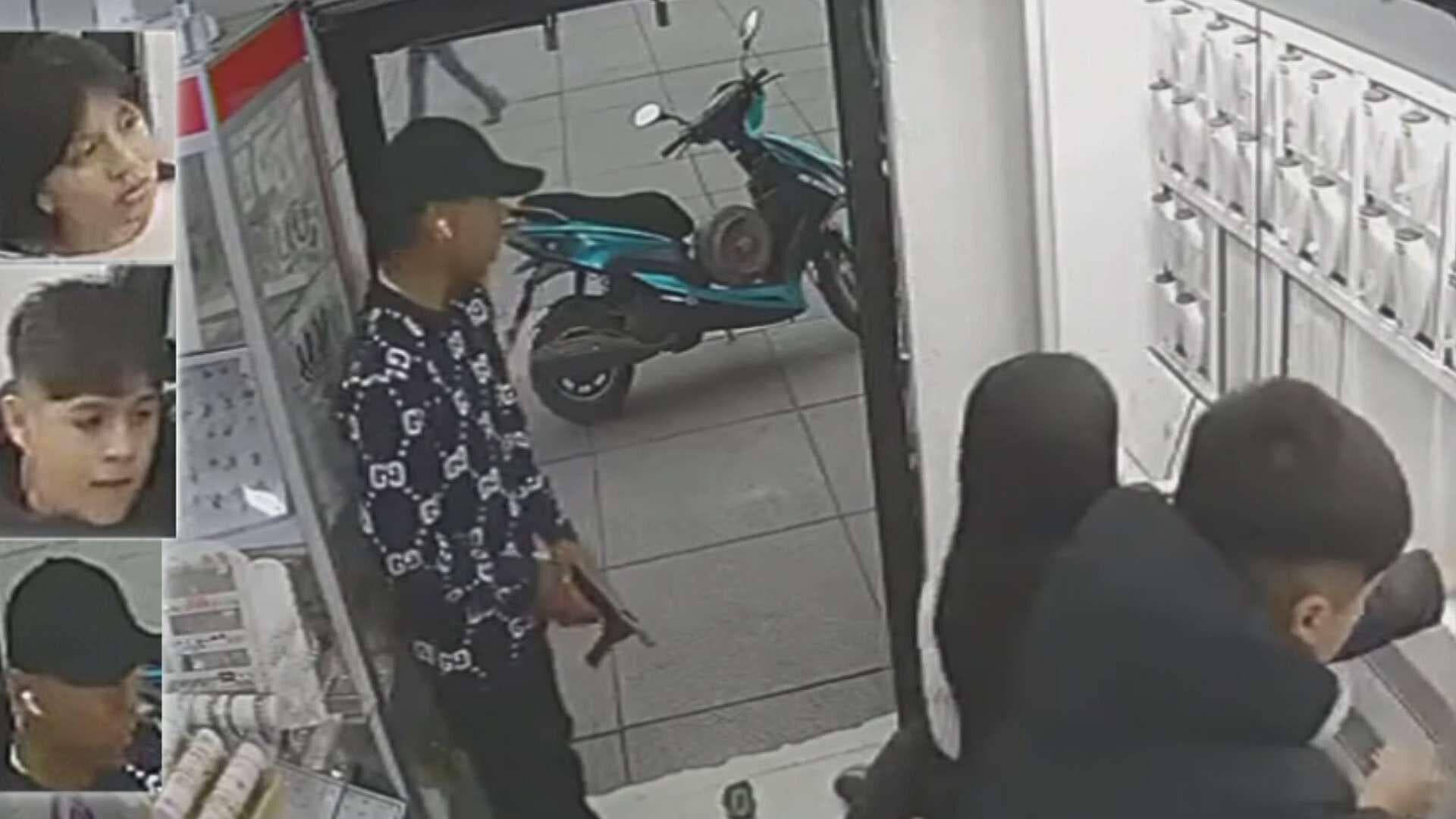 VIDEO: Delincuentes Roban Joyería de Chalco, en Menos de Un Minuto