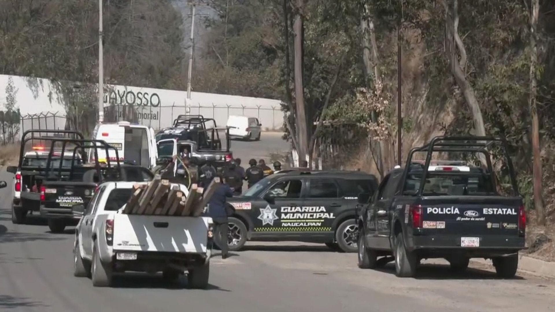 Hallan Cuerpo Dentro de Bolsas Negras en Calle de Paseos del Bosque en Naucalpan, Edomex