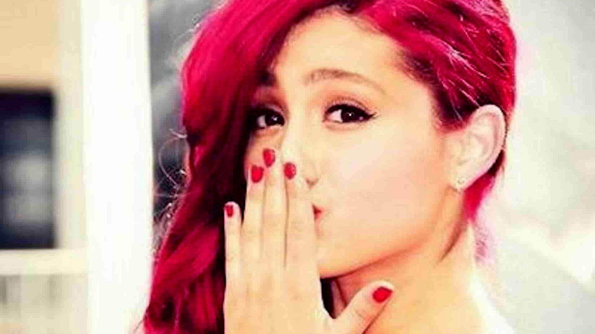 Ariana Grande Agradece Equilibrio entre Vida Personal y Profesional