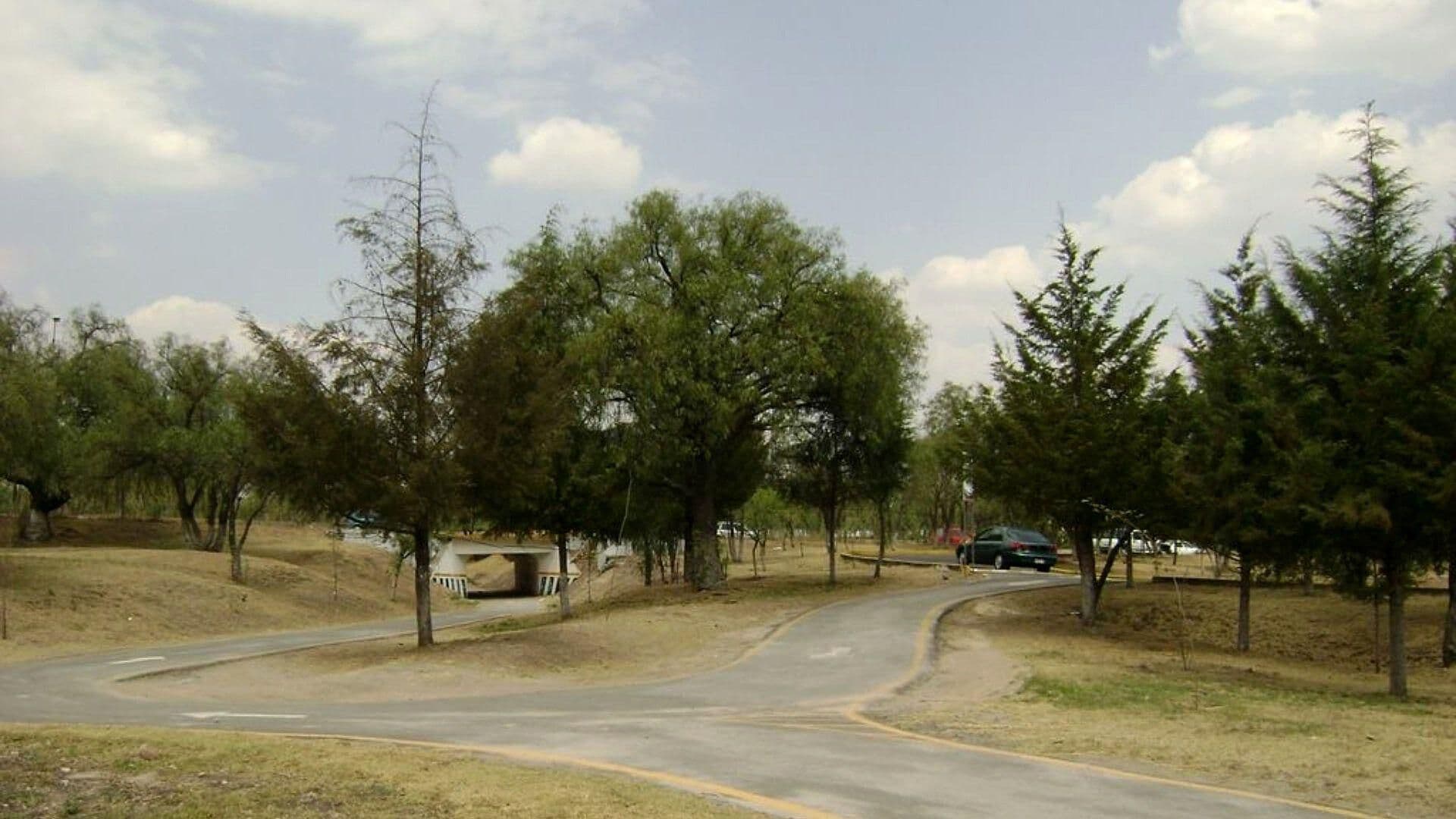 Cuautitlán Izcalli: Vecinos Buscan Sanear el Parque Central en el Edomex
