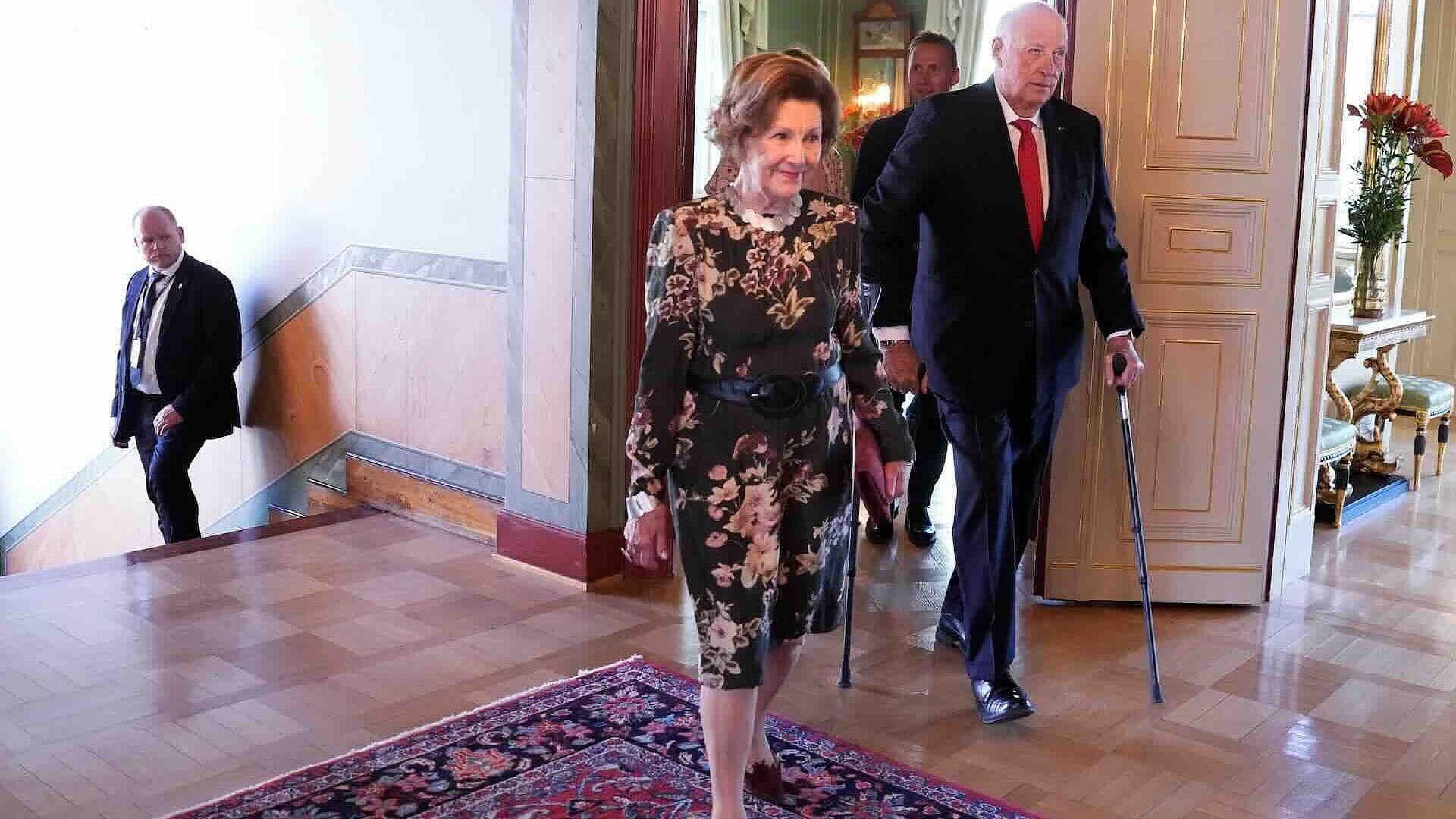 Dan de Alta a la Reina Sonia de Noruega tras Problemas Respiratorios