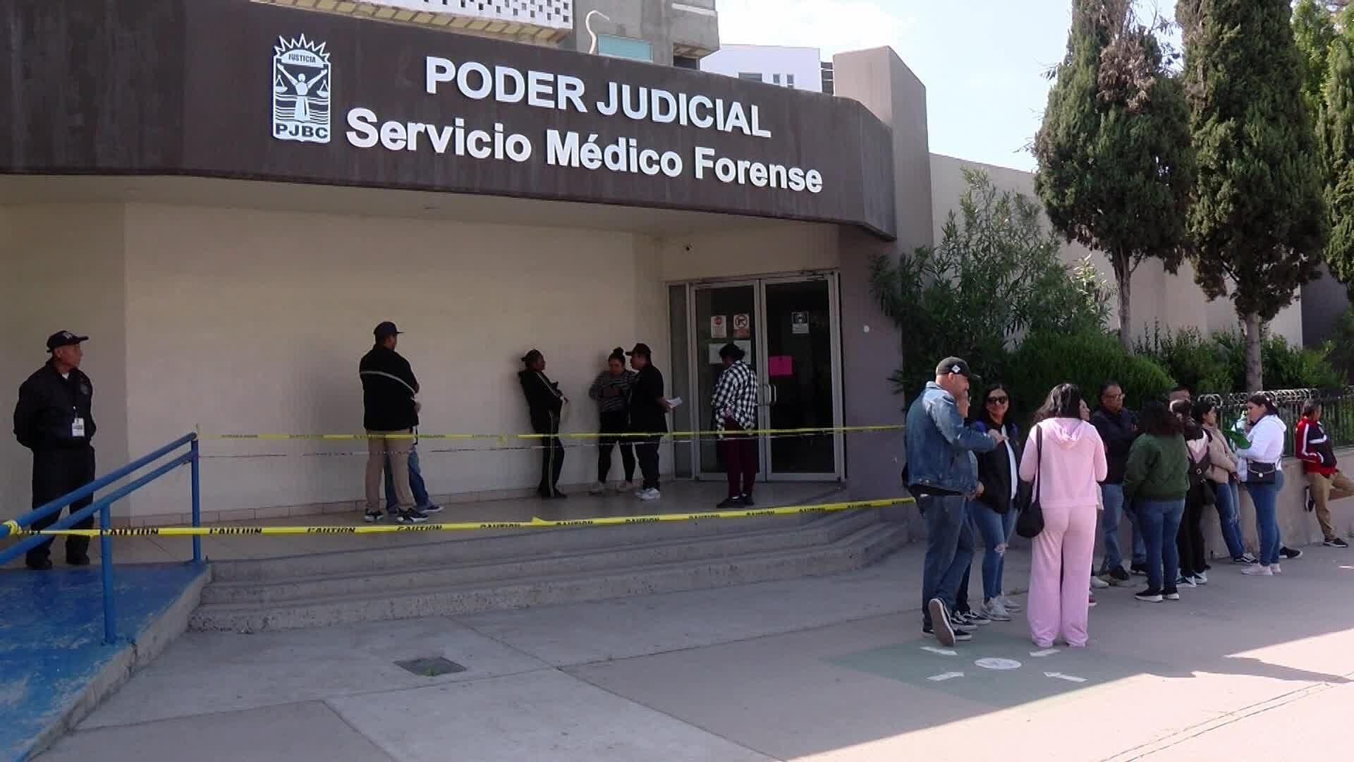 Familiares Desesperados Por Fallas en Energía Eléctrica en Semefo