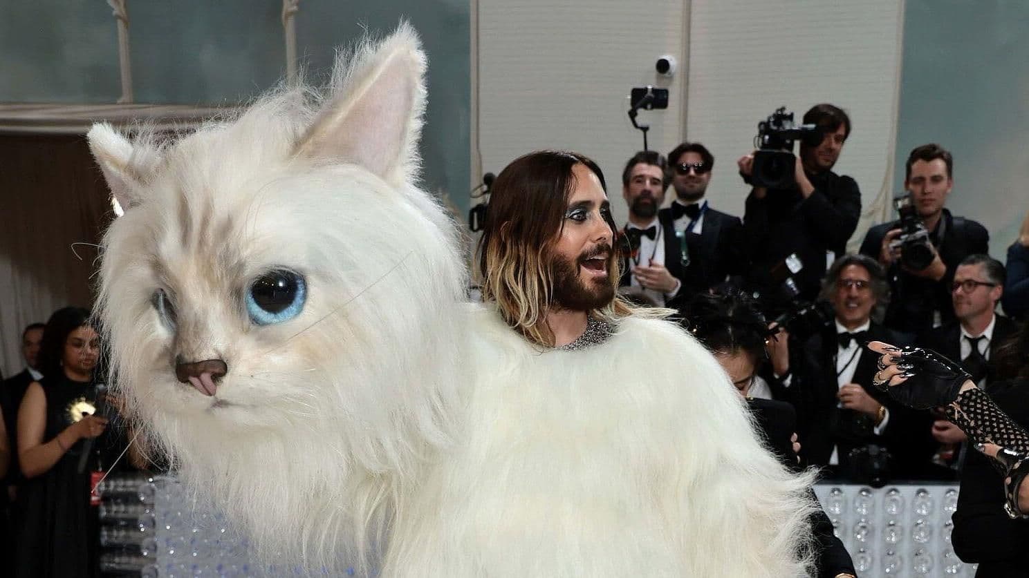¡Miau! Jared Leto Se Disfraza de Gato en la Met Gala