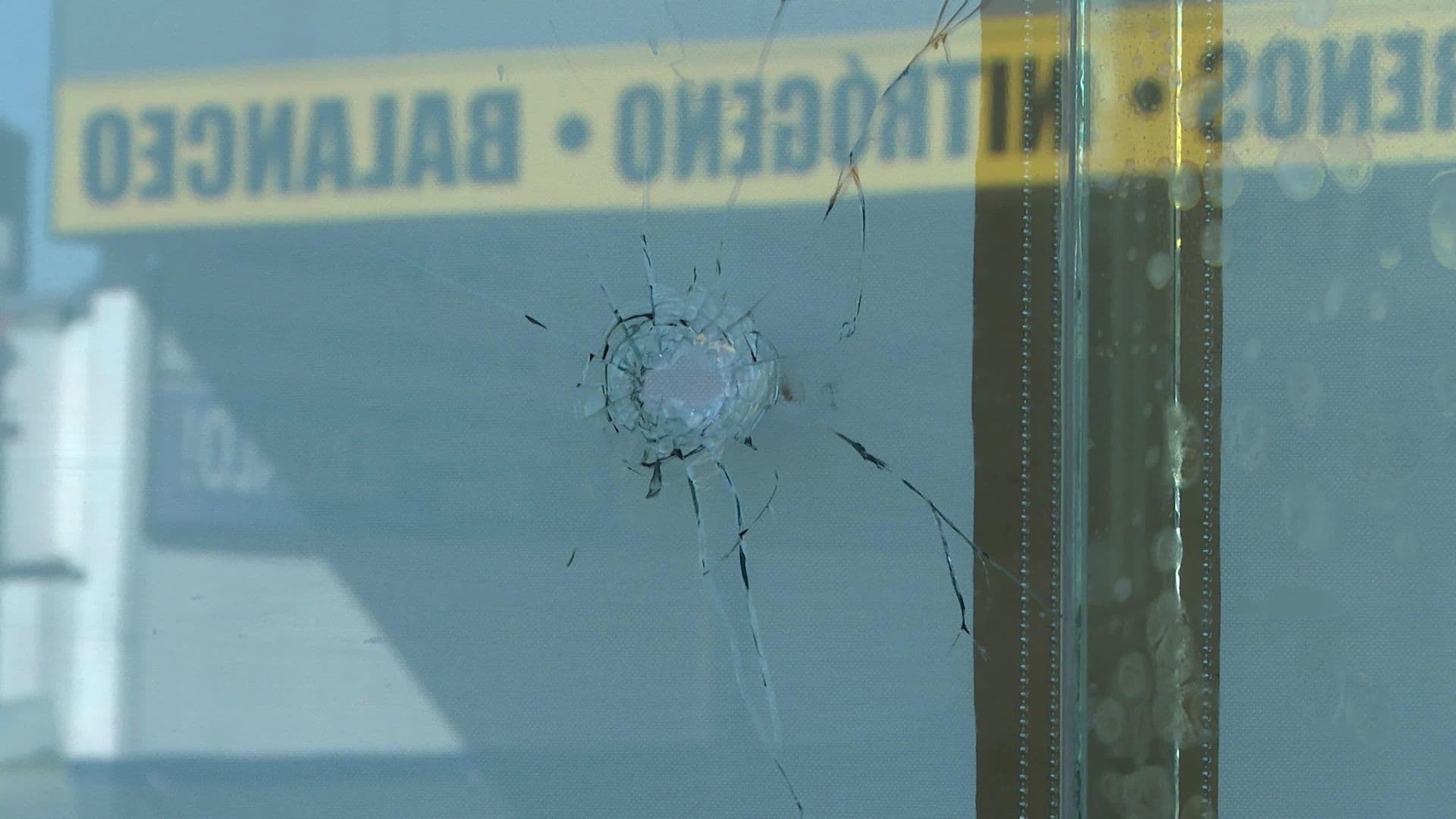 Asesinan a Hombre a Balazos Fuera de Farmacia en Colonia Balderrama en Hermosillo