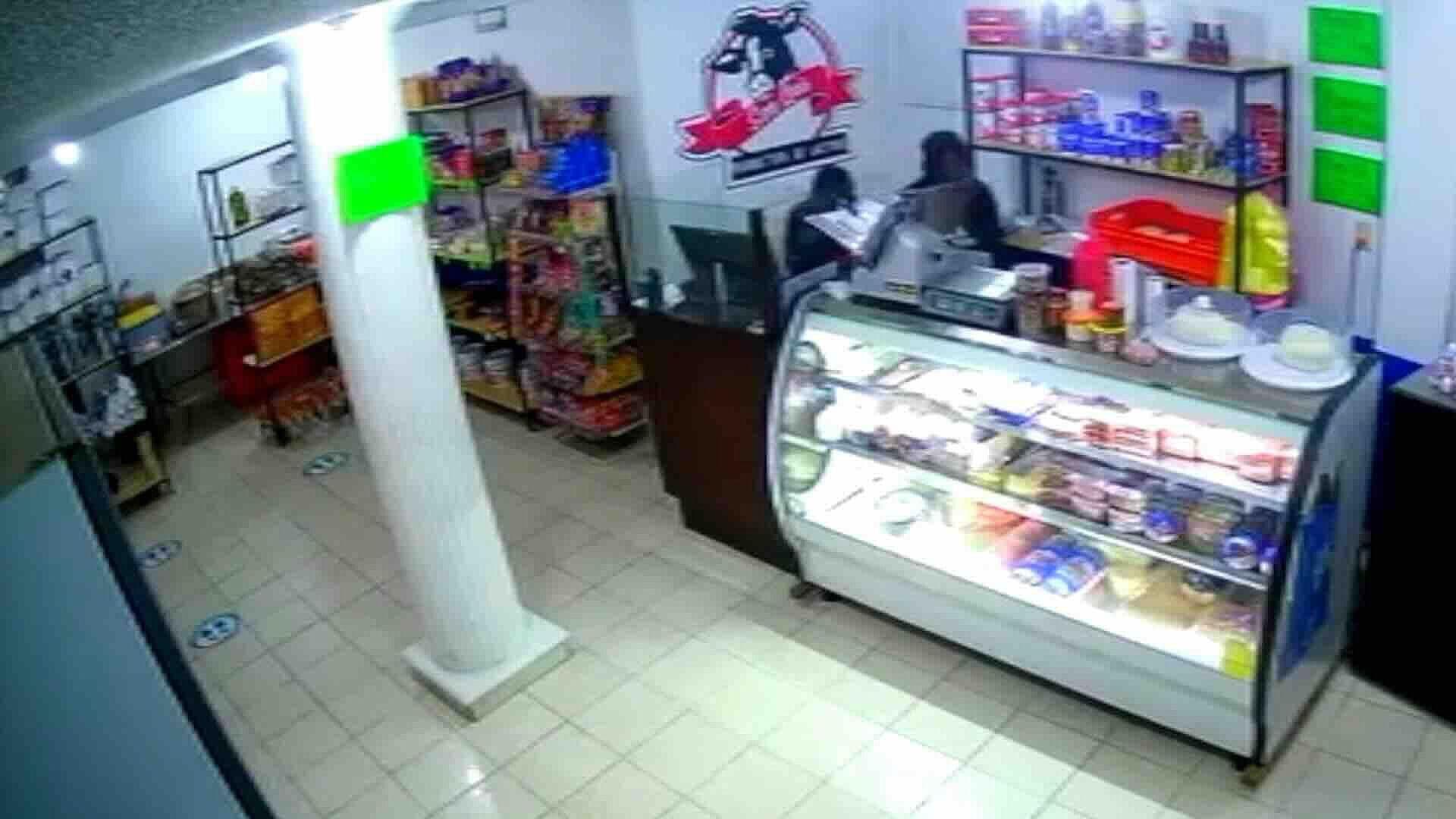 Video: Captan Violento Asalto a Cremería en Apizaco, Tlaxcala
