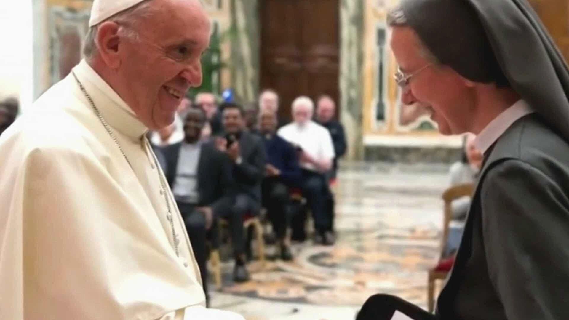 Los Pasos del Papa Francisco a Favor de las Mujeres