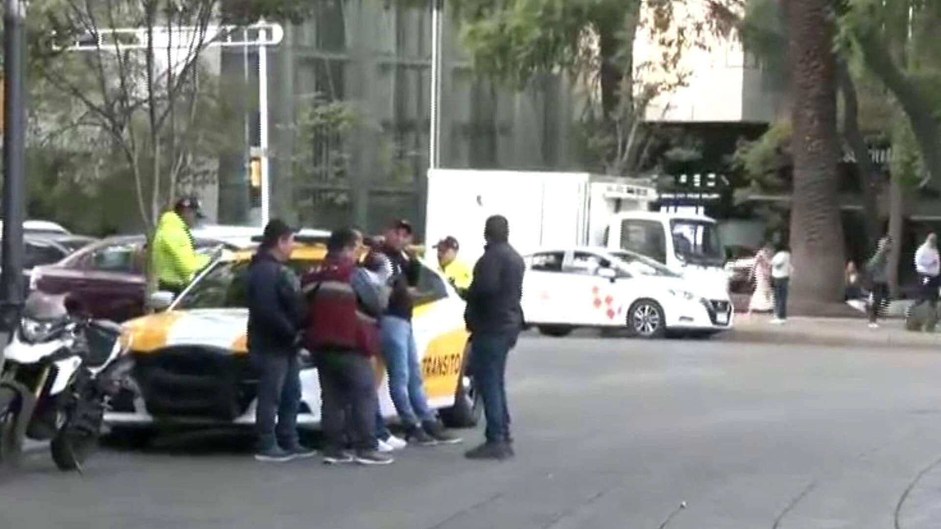 Mega Marcha de la CNTE Hoy: Policías de Tránsito Llegan al Ángel de la Independencia