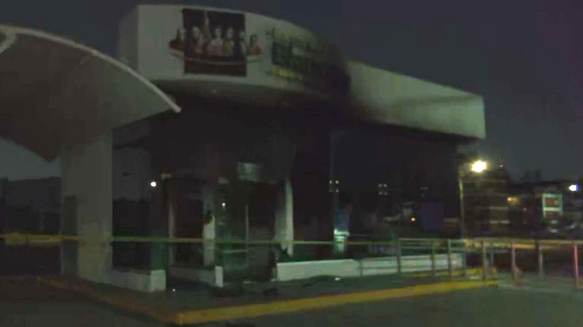 Resguardan Banco del Bienestar Incendiado en Coacalco, Edomex