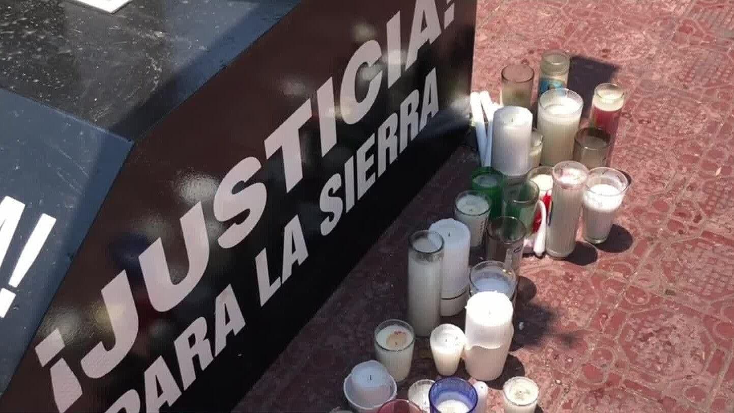 Comunidad Honra a Víctimas de Cerocahui con Veladoras