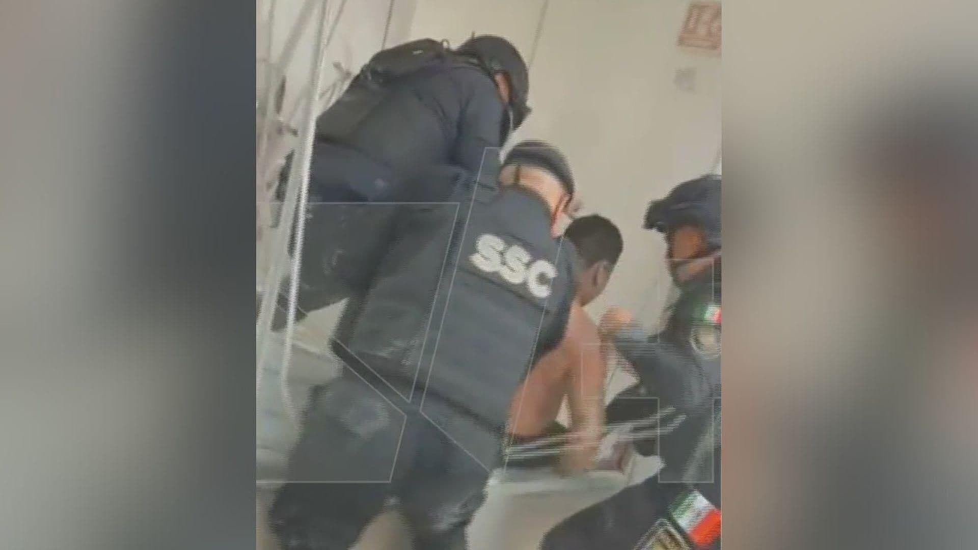 VIDEO | Asi Rescataron a Hombre de Escombros en Rosticería que Explotó en La Condesa, CDMX