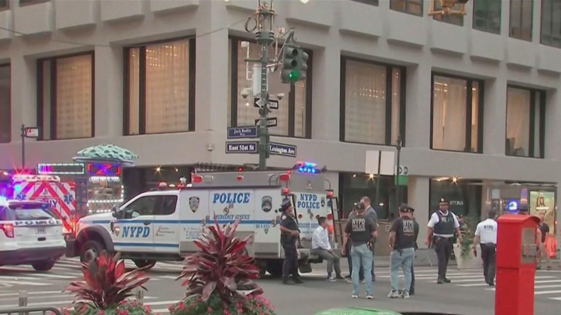 Última Hora: Policía Busca al Autor de un Tiroteo en Manhattan, Nueva York