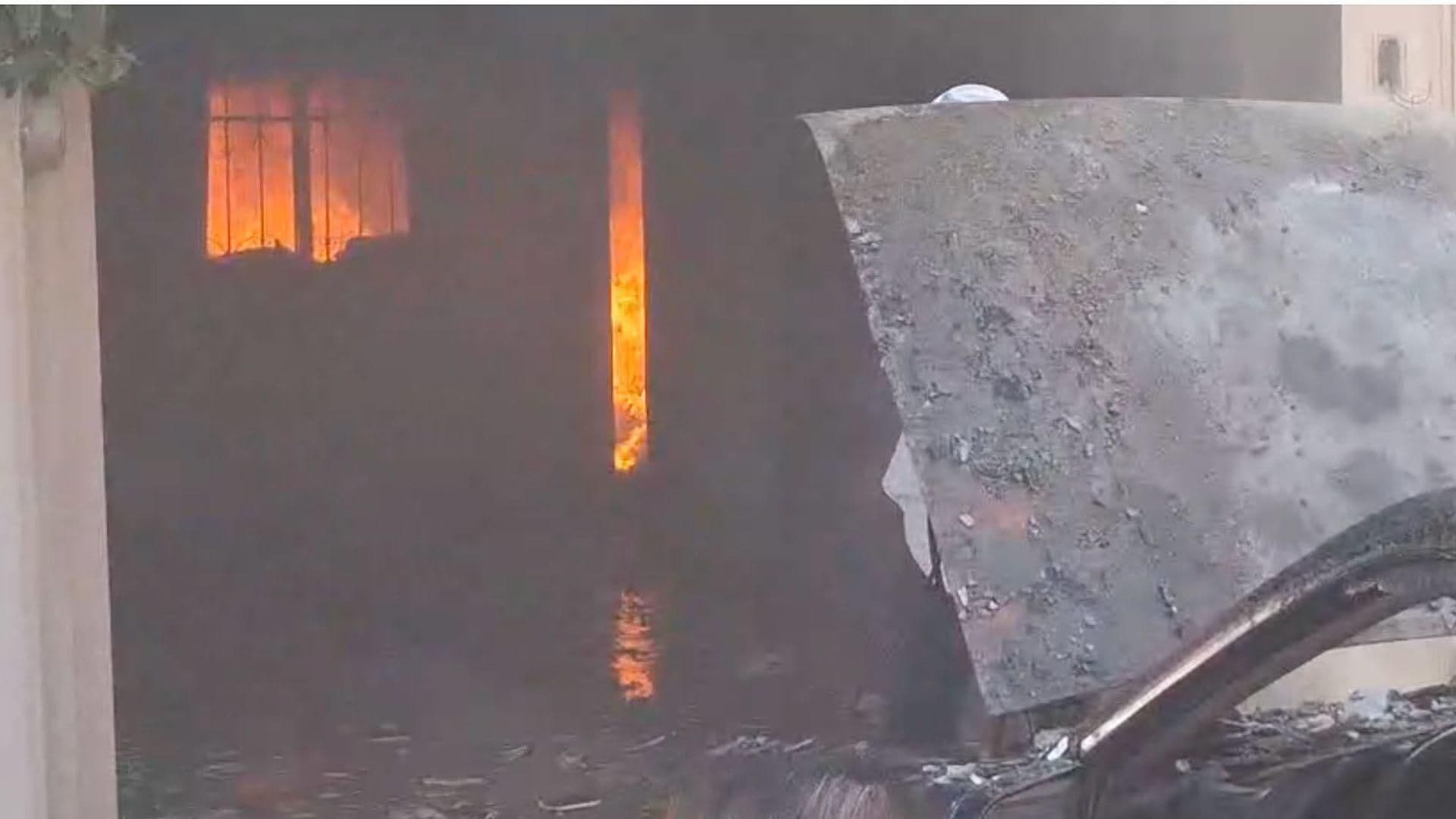 Hombre de 80 Años con Quemaduras tras Incendiarse su Casa en Colonia San Ángel