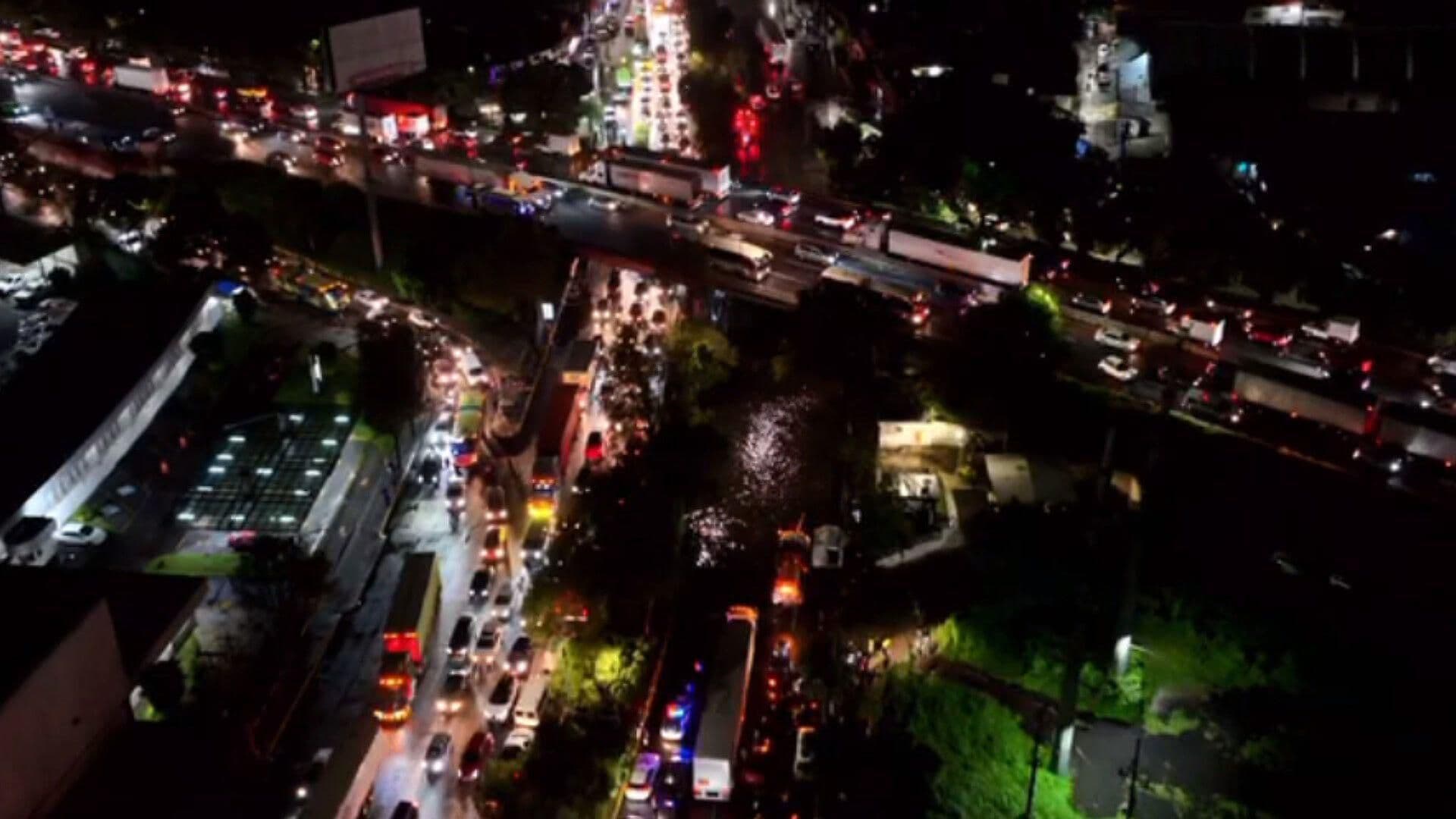 Así se Ve desde el Aire Caos por Inundaciones en Gustavo Baz en Tlalnepantla, Edomex