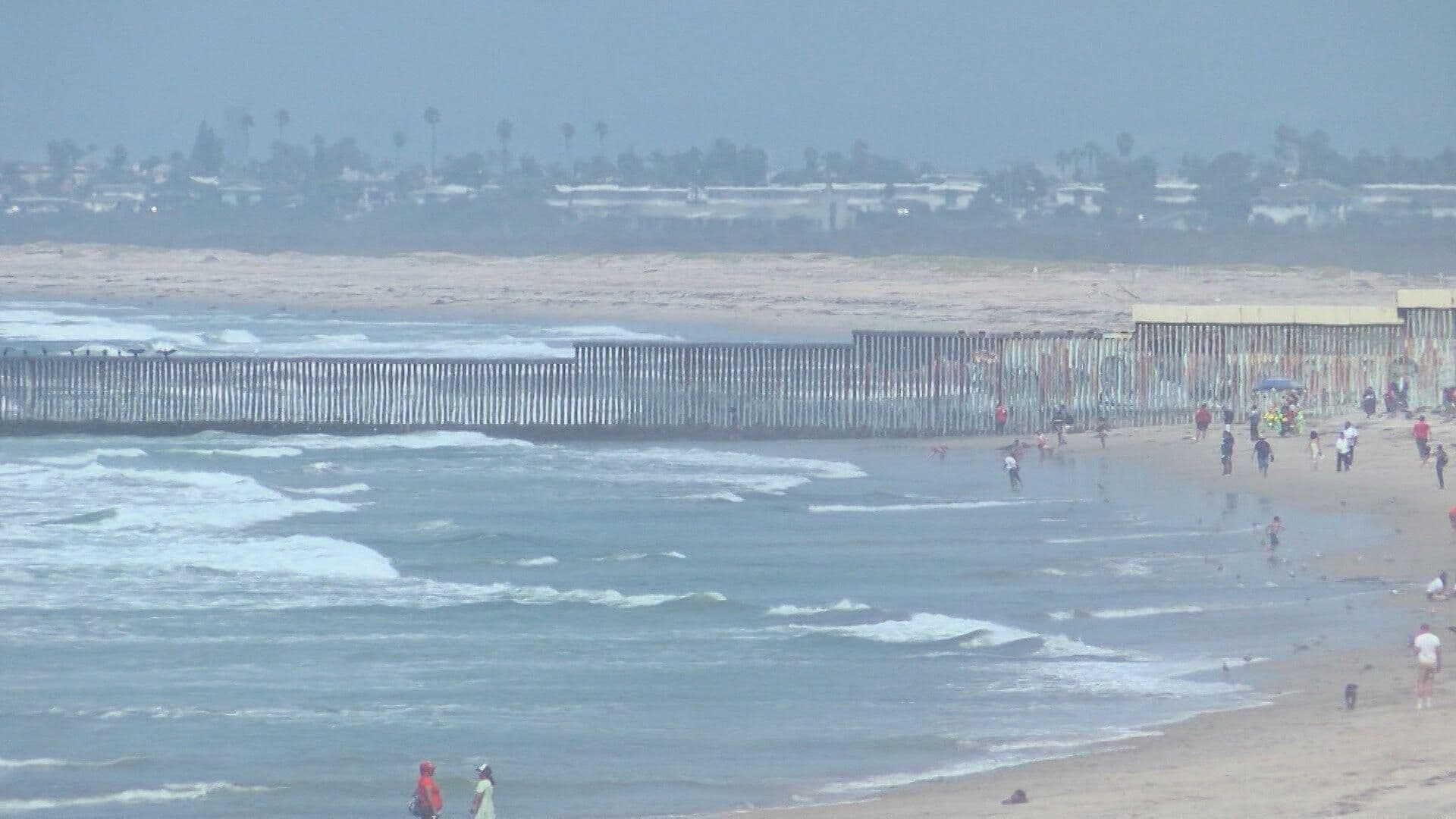 Contaminación de Río Tijuana Ponen en Riesgo la Salud de Bañistas en Playas de BC