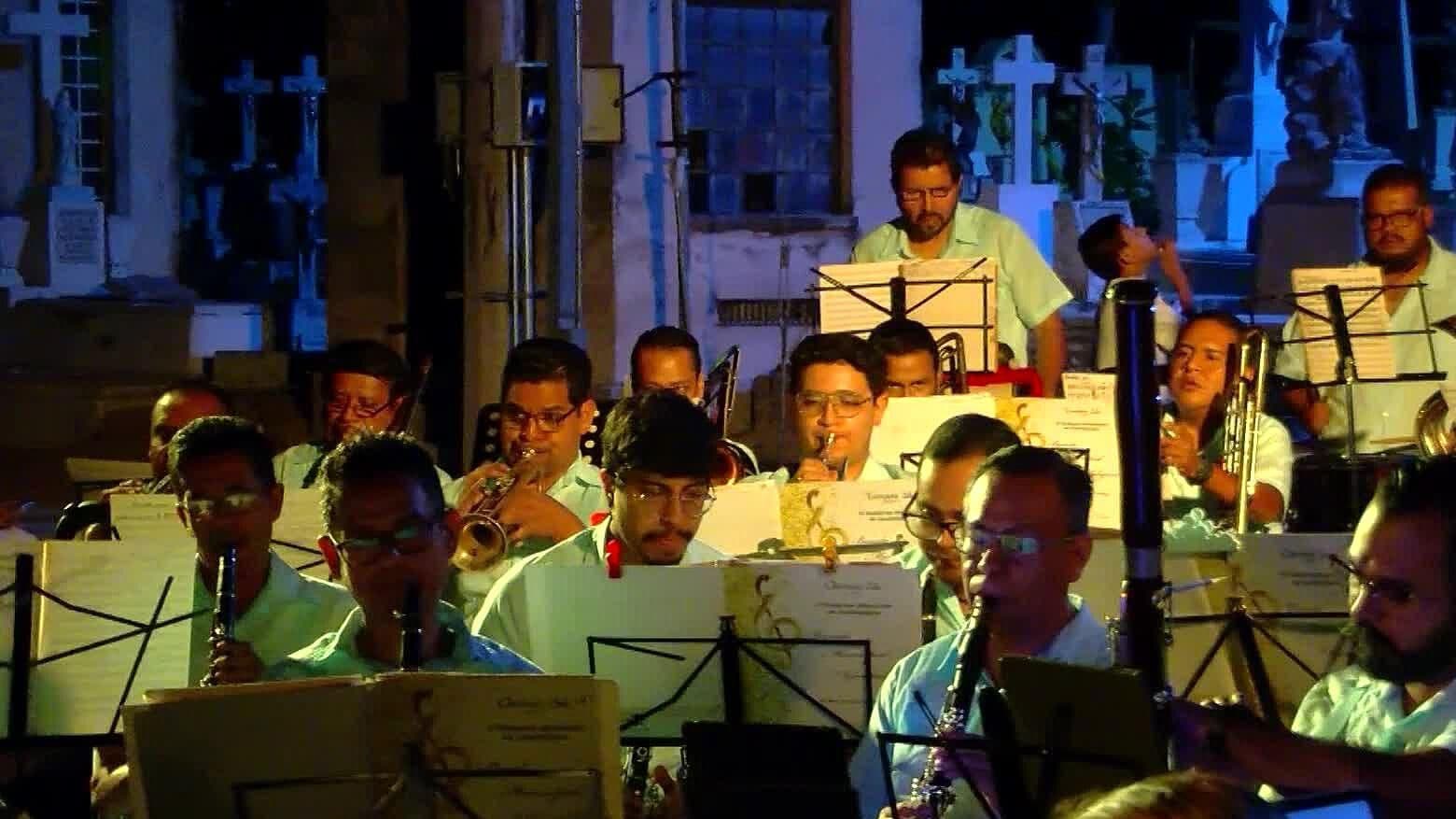 ¿Cuál es el Horario para Visitar el Panteón de Mezquitán en Guadalajara?