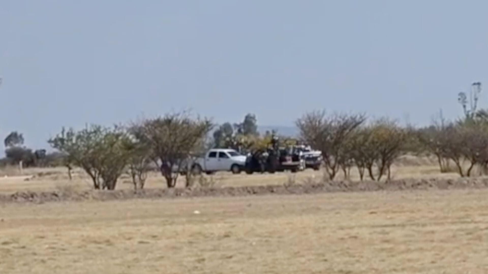 Dos Cuerpos Sin Vida Fueron Encontrados en la Carretera Dolores Hidalgo-San Felipe en Guanajuato