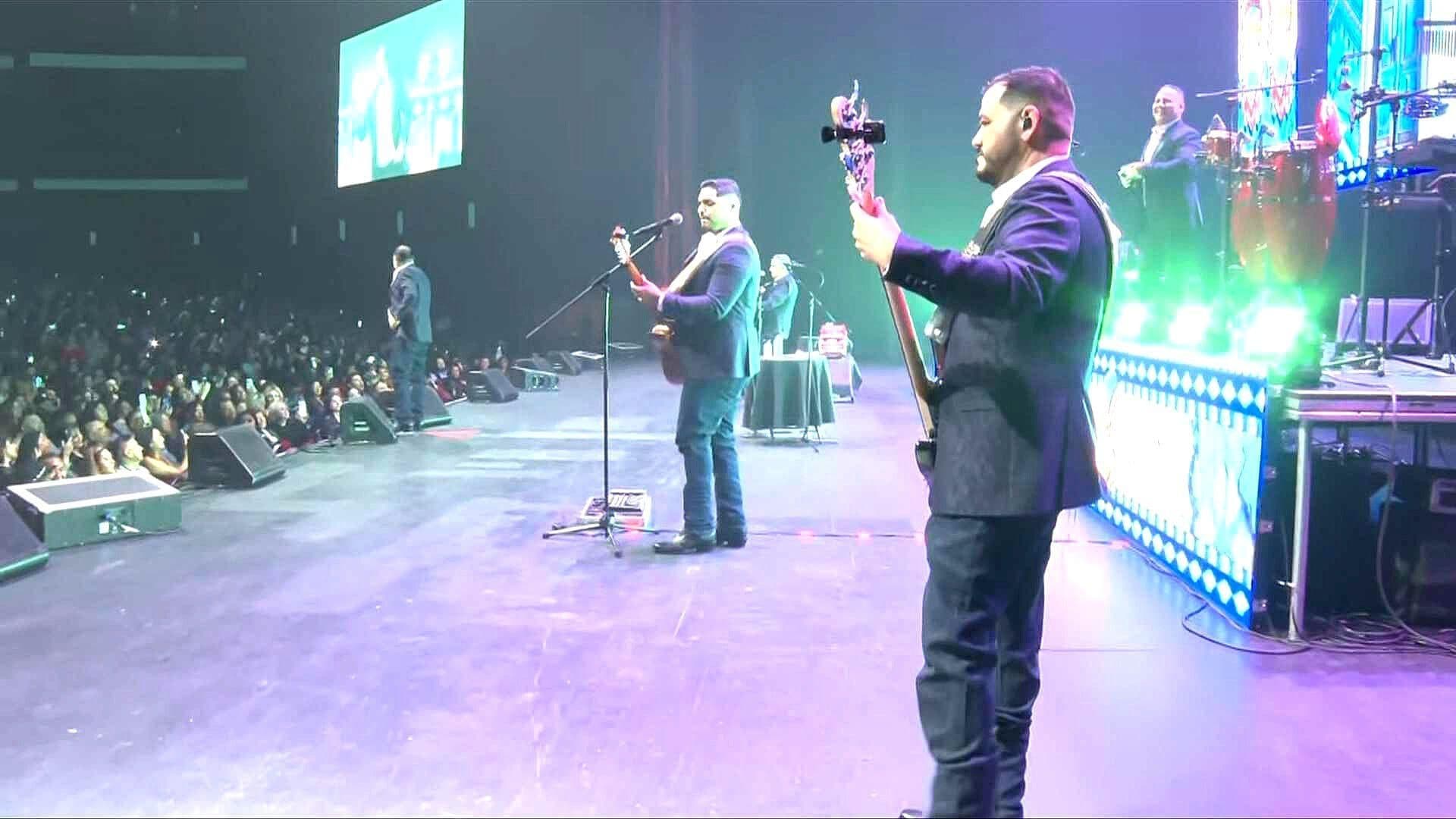 Conjunto Primavera Hace Historia al Cantar en el Vaticano