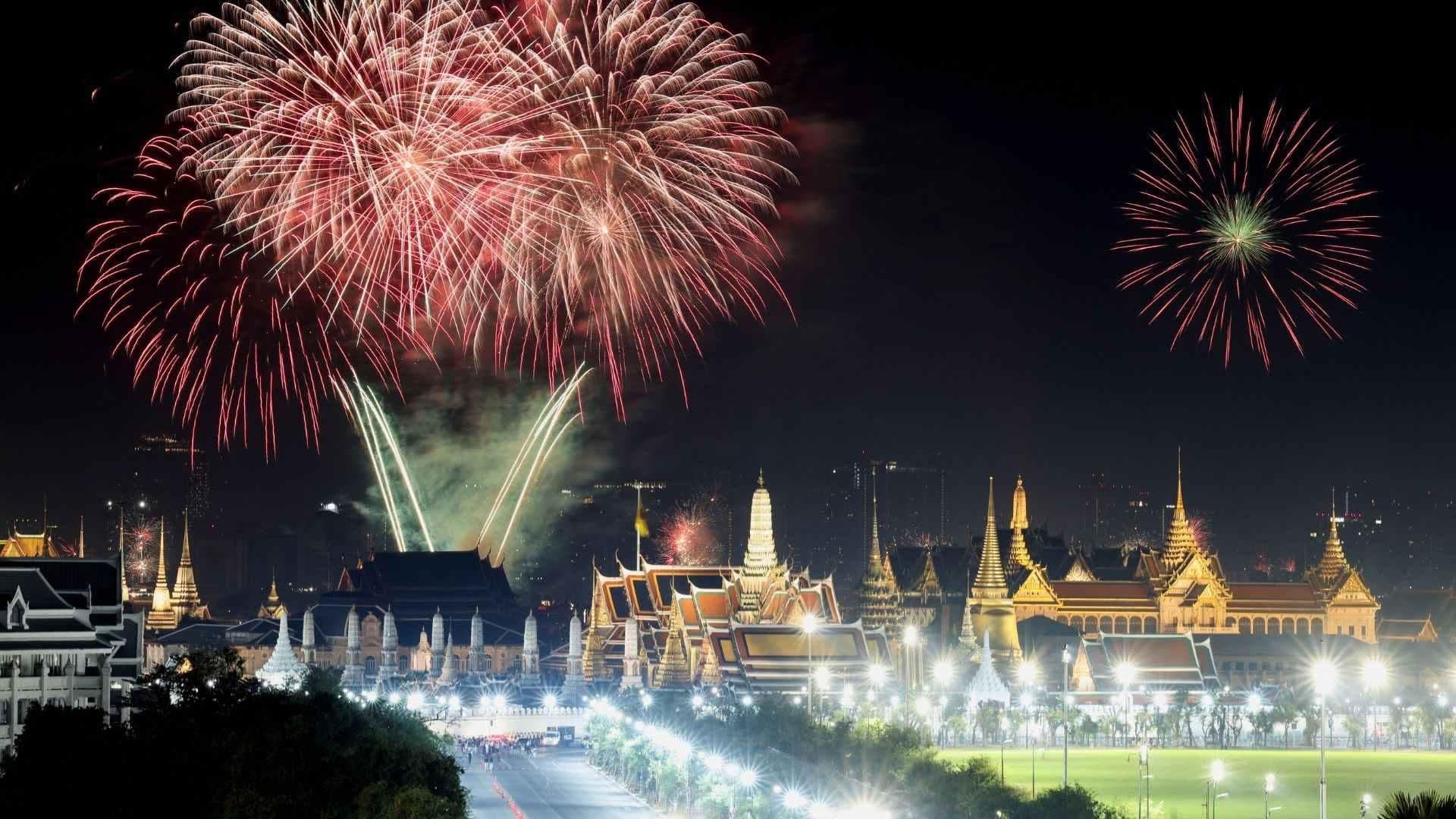 Luces, Música y Fuegos Artificiales: Tailandia Recibe Año Nuevo 2026 con Este Espectáculo