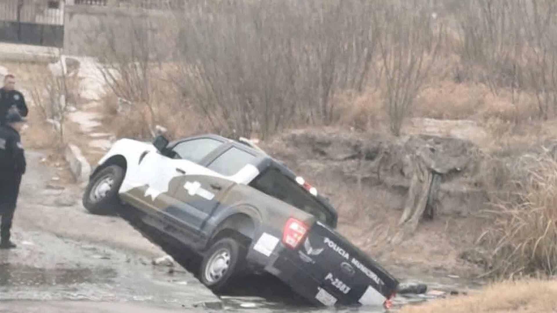 Patrulla Cae a Arroyo Durante Persecución Policiaca en Piedras Negras