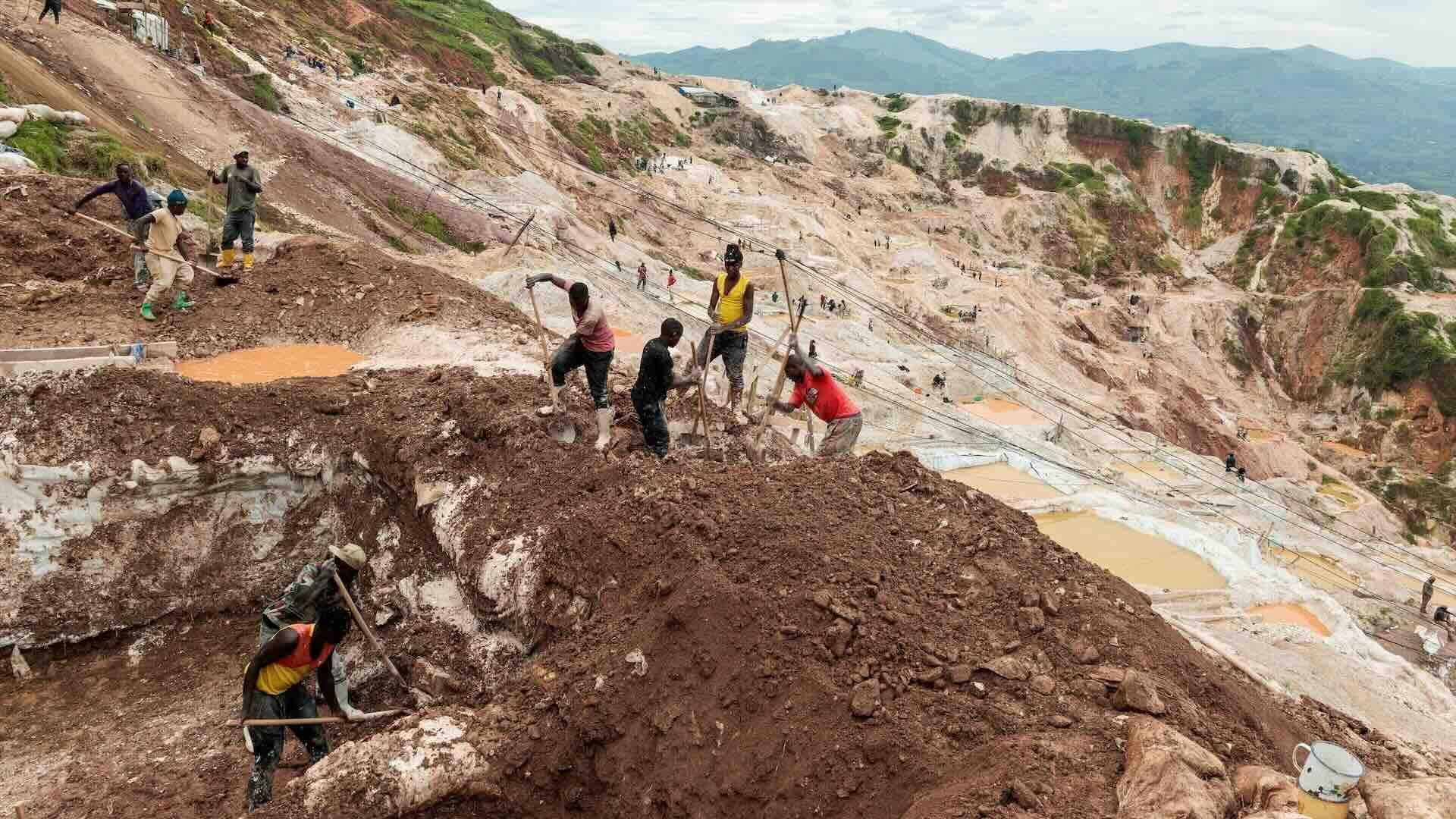 Deslizamiento en Mina de Coltán Elevó a Más de 200 los Muertos en Congo