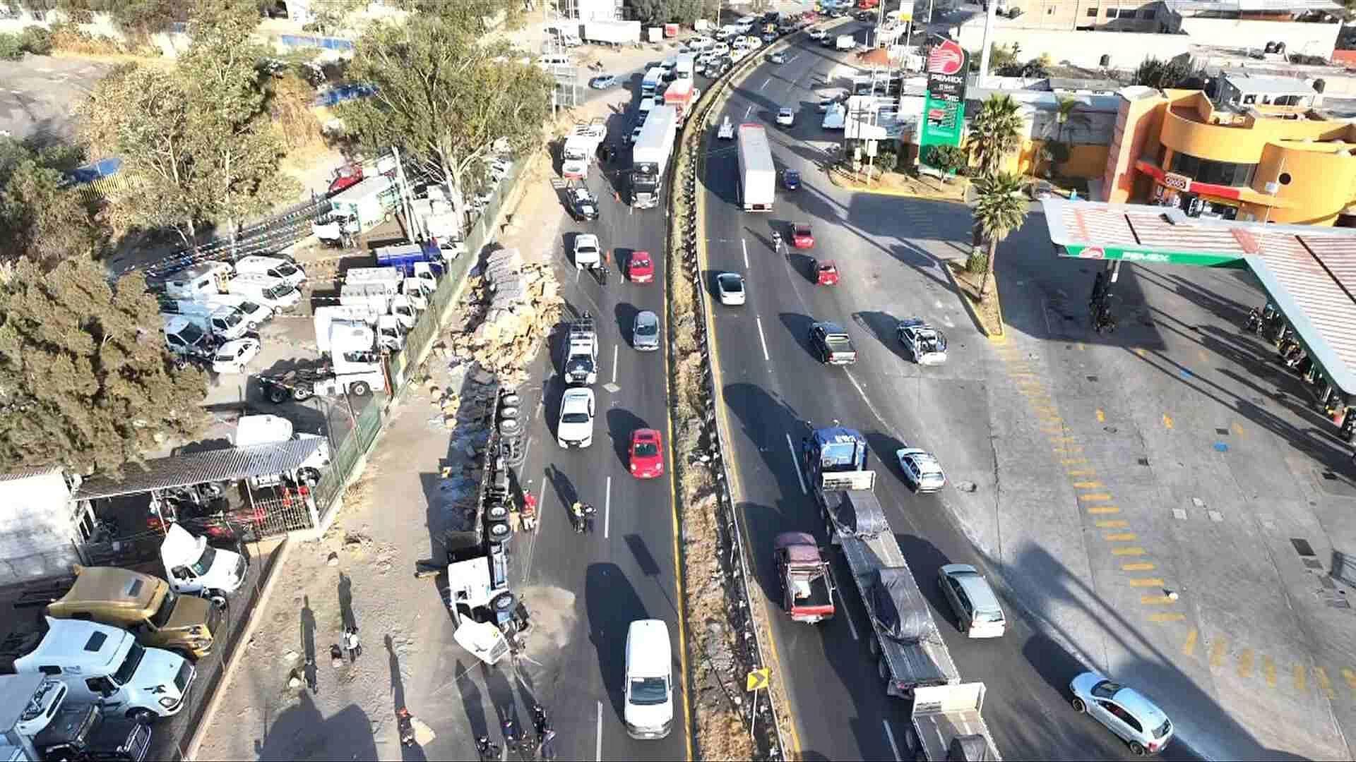 Volcadura de Tráiler Hoy: Así se Ve Desde el Aire el Tráfico Intenso en la Lechería-Texcoco