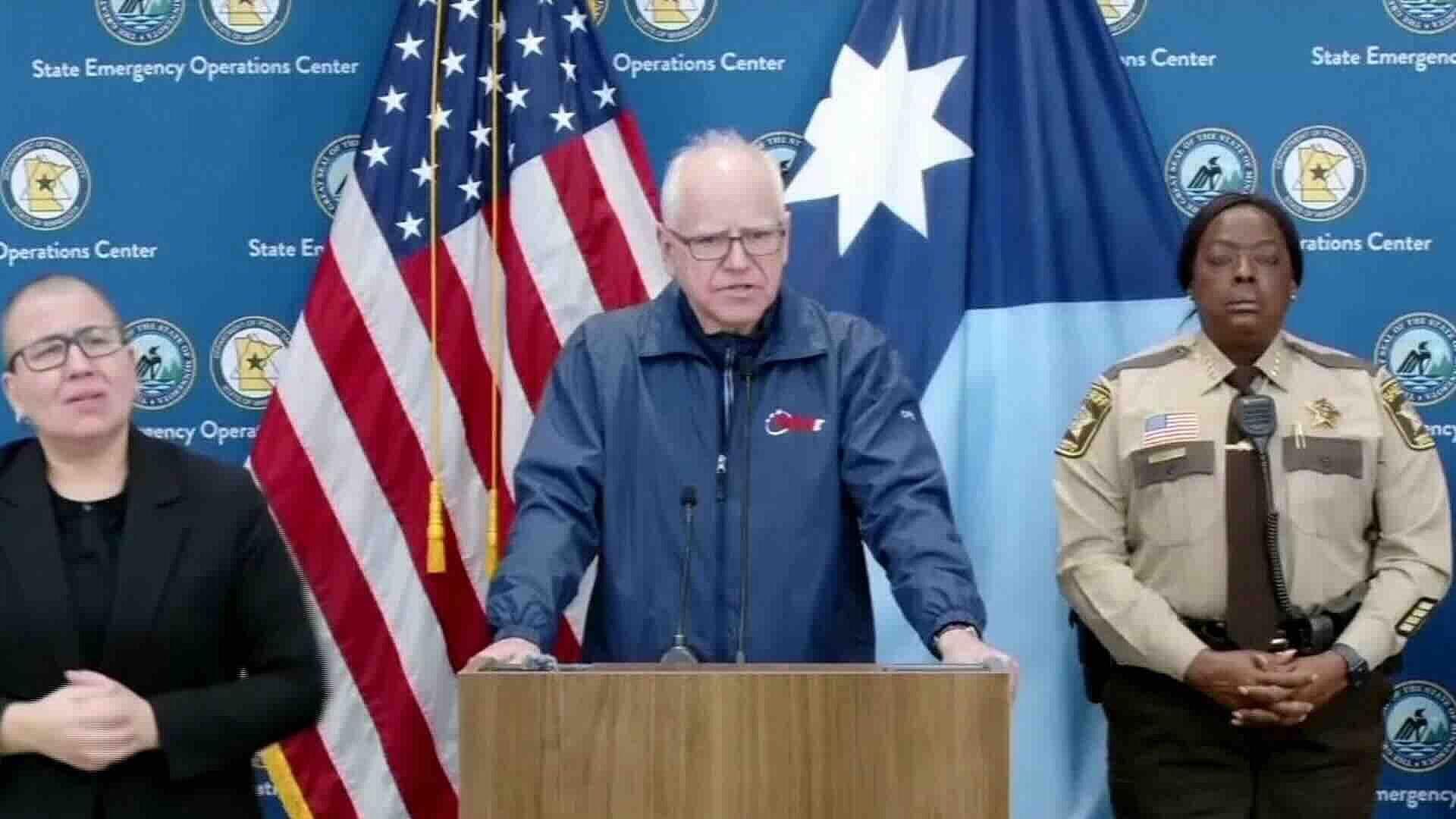 Gobernador Tim Walz Exigió Retiro de Agentes Federales Tras Tiroteo y Caos en Minneapolis