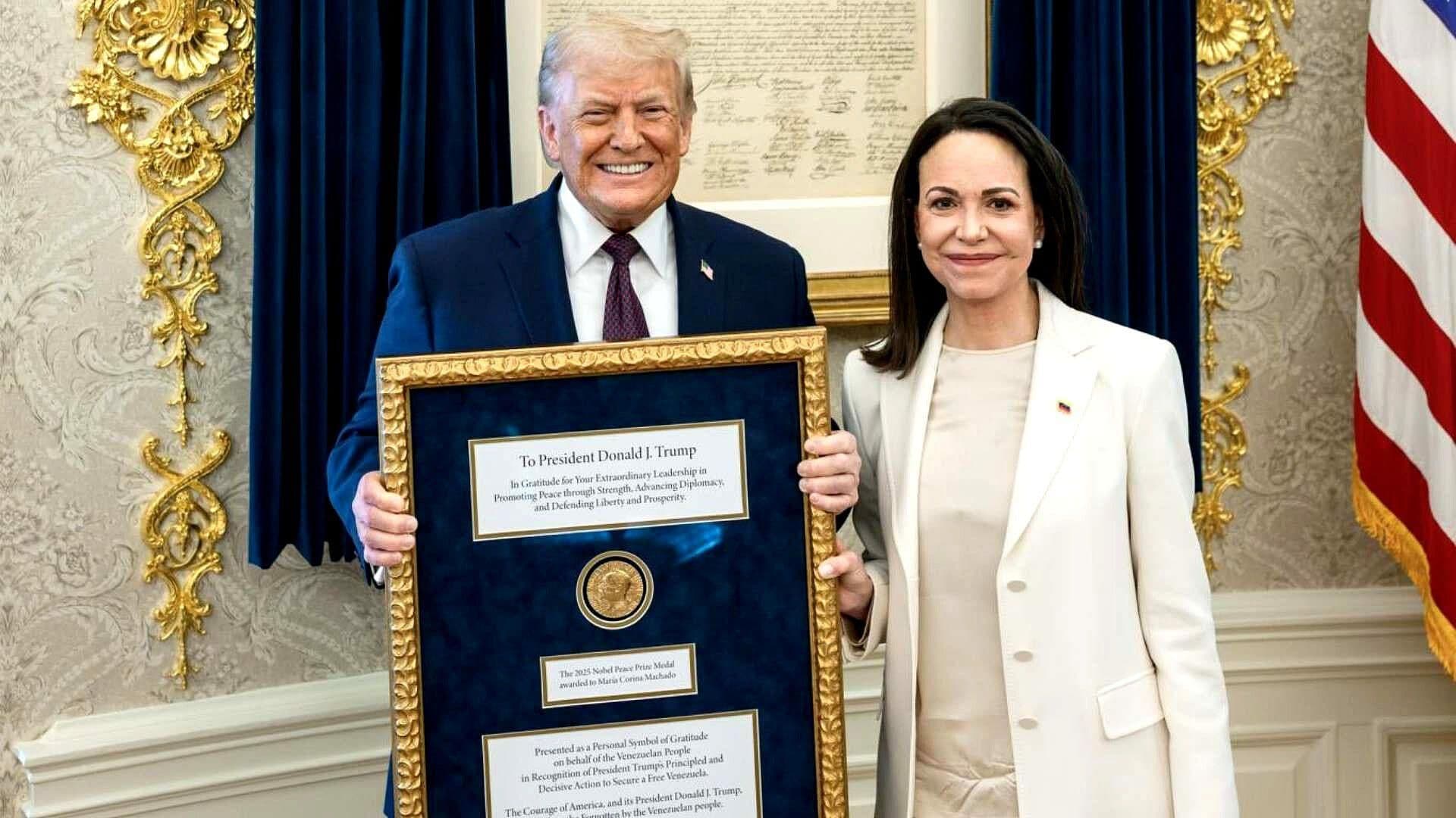 Donald Trump y María Corina Machado: Así Fue la Reunión Donde la Venezolana le Regaló su Medalla