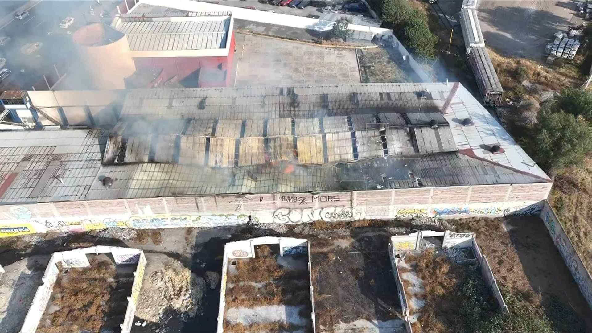 Así Quedó Bodega sobre la Carretera Lechería - Texcoco tras Incendio