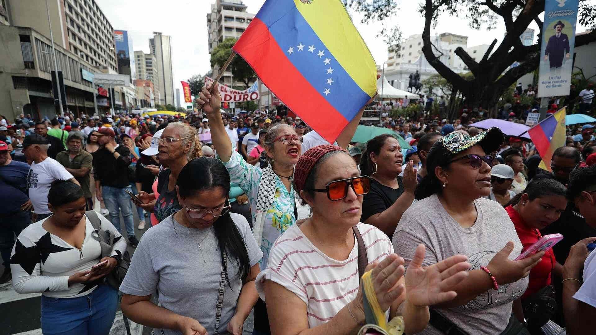 Seguidores de Maduro Protestan Hoy en Calles de Caracas, Venezuela