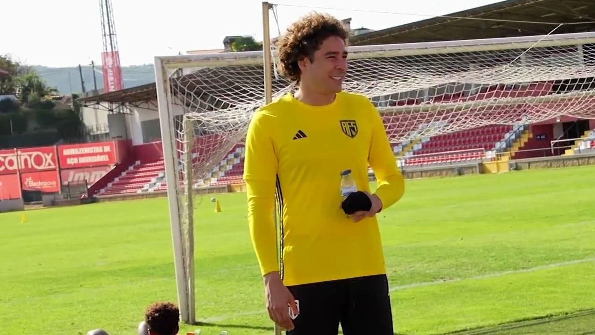 Memo Ochoa, Un Excelente Fichaje: AVS de Portugal