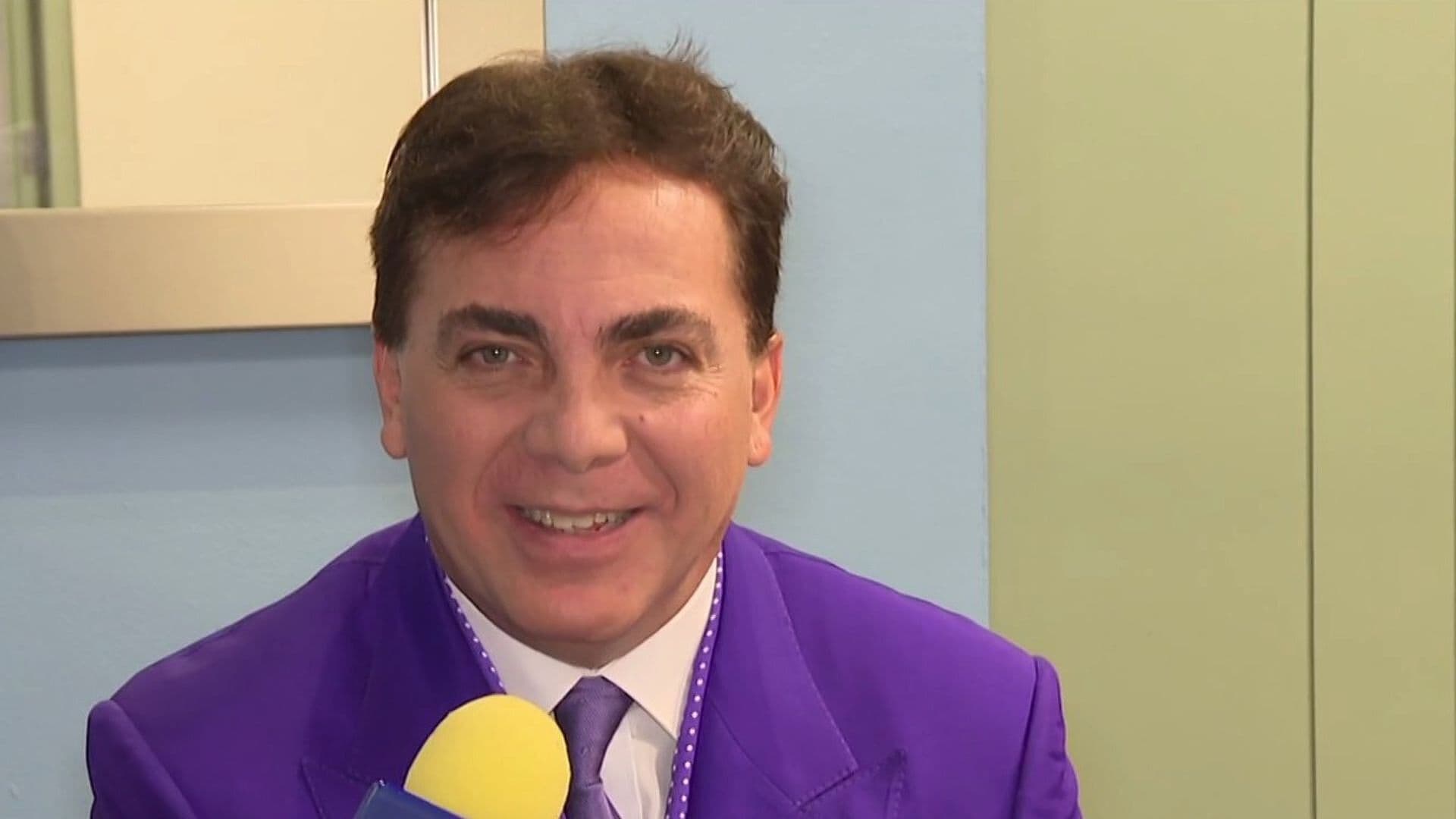 Cristian Castro Habla sobre la Ausencia de su Madre en su Concierto en el Auditorio Nacional