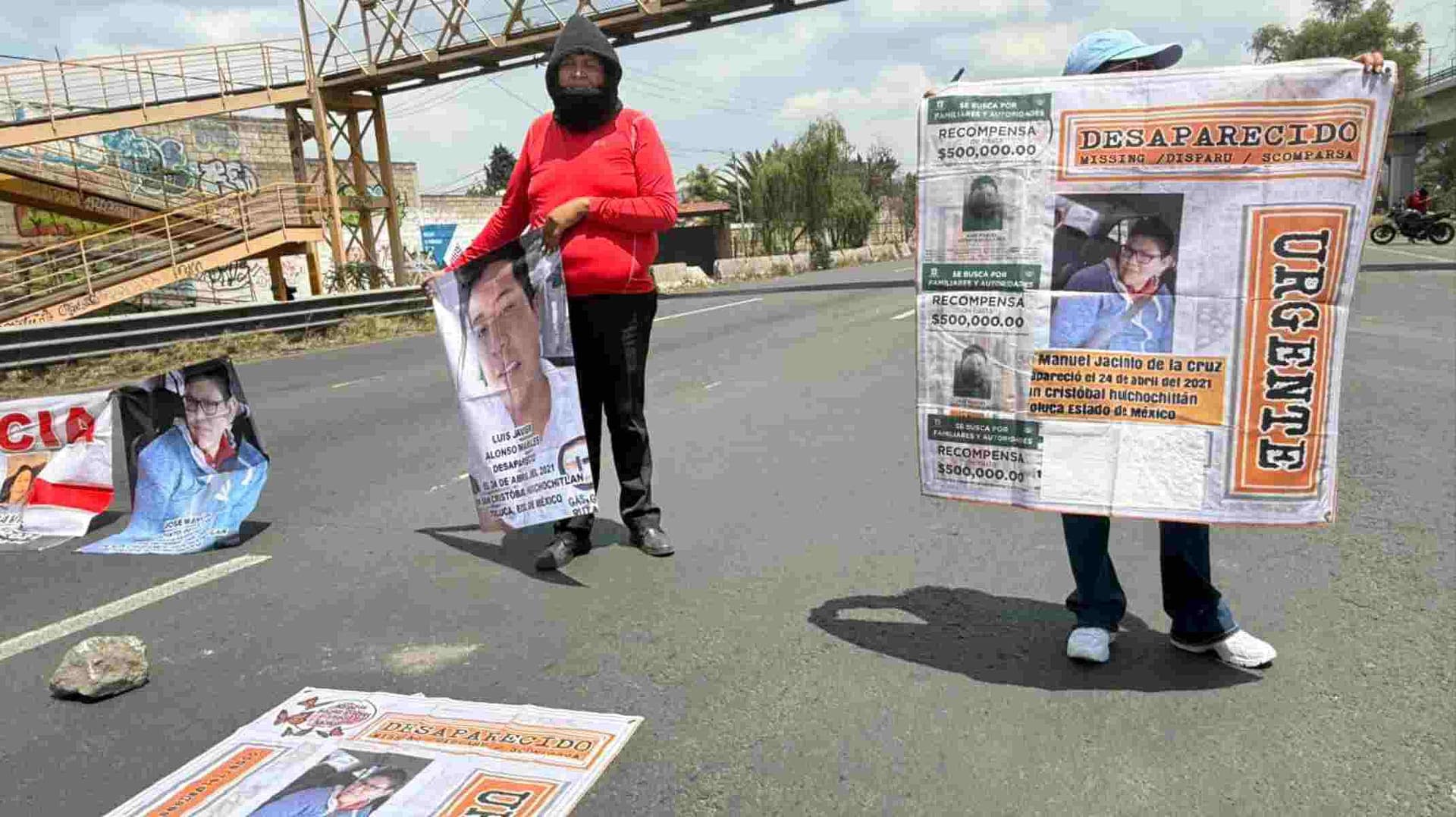 Bloqueo en Constituyentes, CDMX: Familiares de Desaparecidos Exigen Ayuda a las Autoridades