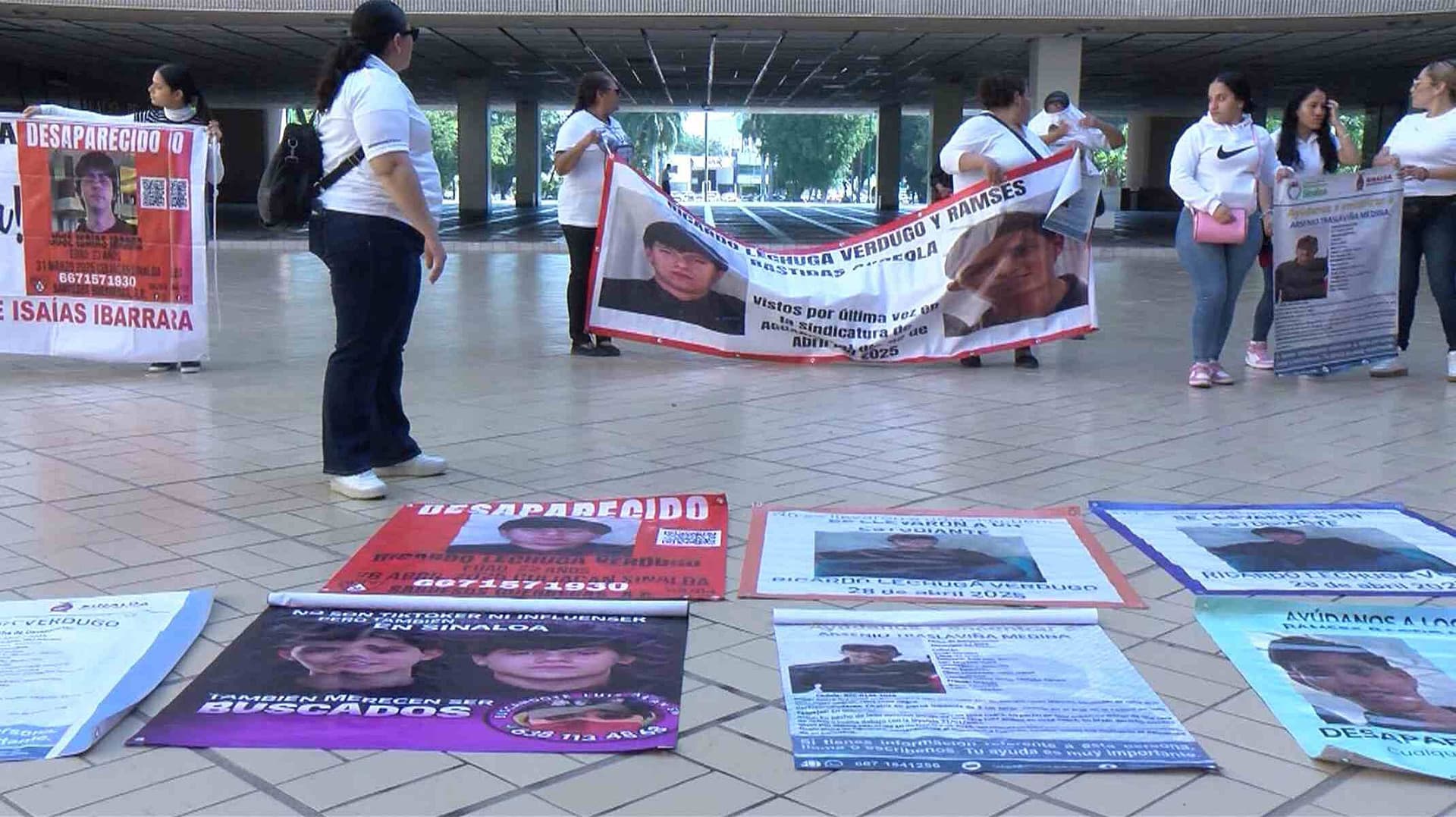 Familias de Aguaruto Protestan en Sinaloa; Acusan a Policías Municipales de Desapariciones