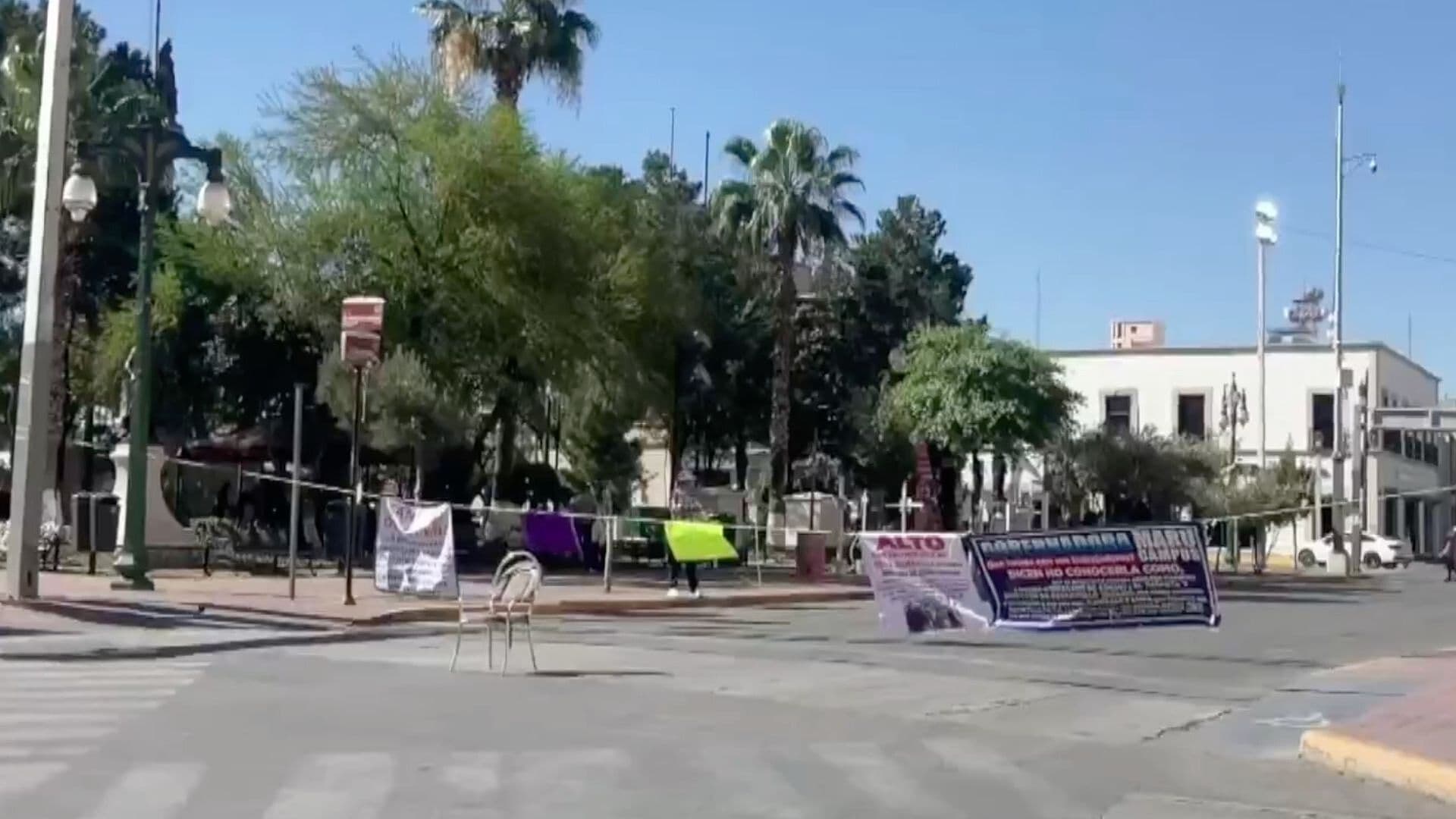 Habitantes de Ladrilleros Norte Bloquean el Palacio de Gobierno de Chihuahua