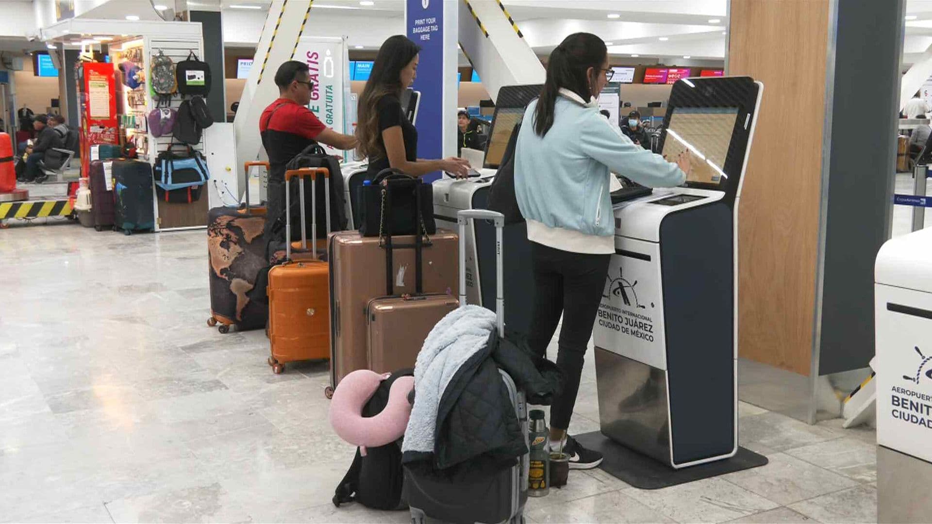 Guerra en Medio Oriente Encarece Costo de Boletos de Avión: "Volar Cuesta Más"