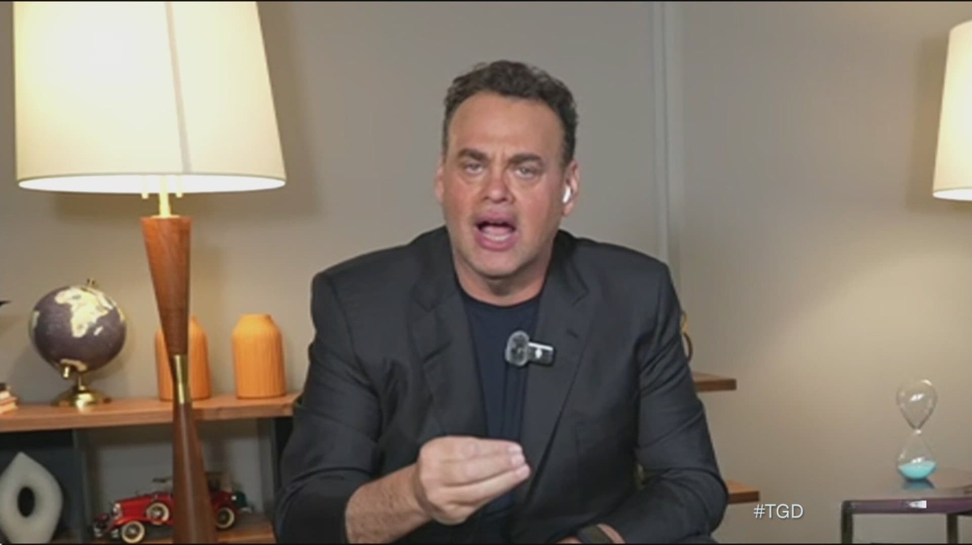 David Faitelson Asegura que la Afición Es lo Mejor que Tiene el Futbol Mexicano