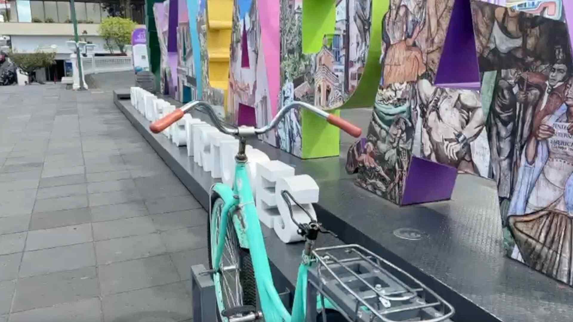 Vandalizan Letras y Bicicleta Musical Emblemáticas de la Ciudad de Xalapa, Veracruz