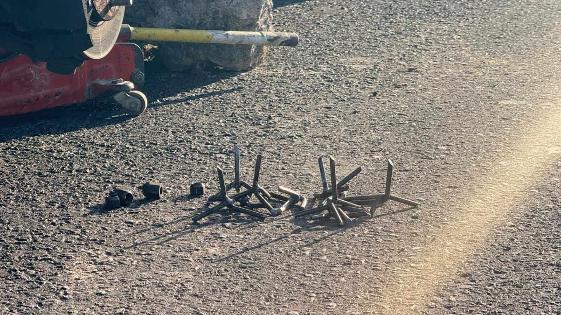 Al Menos 10 Vehículos Quedan Varados en Carretera a Ameca por Ponchallantas