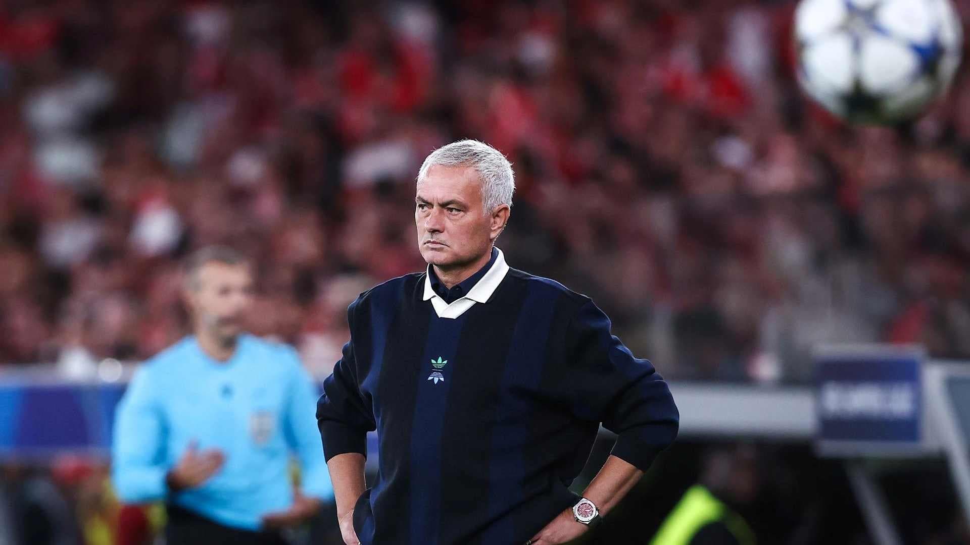 Fenerbahce Destituye a José Mourinho, Luego de la Llegada del Mexicano Edson Álvarez al Equipo