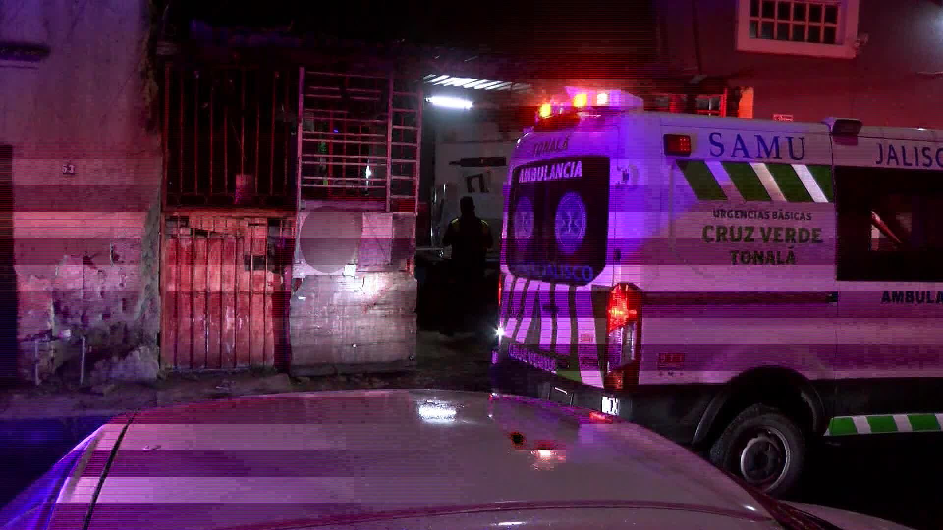 Balean a un Hombre por Supuesta Confusión al Exterior de Negocio de Vidrios en Tonalá