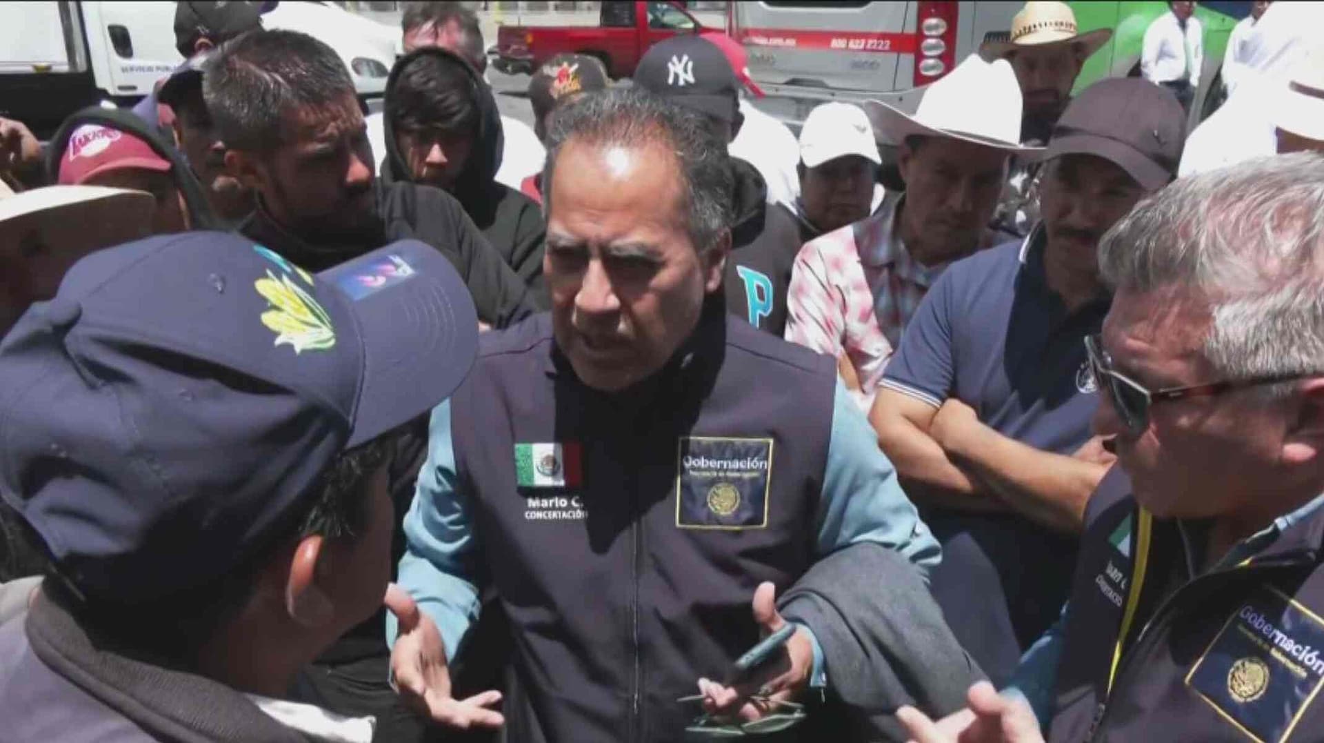 Manifestación en la México-Toluca: Personal de Segob Negocia Liberación de Caseta con Campesinos